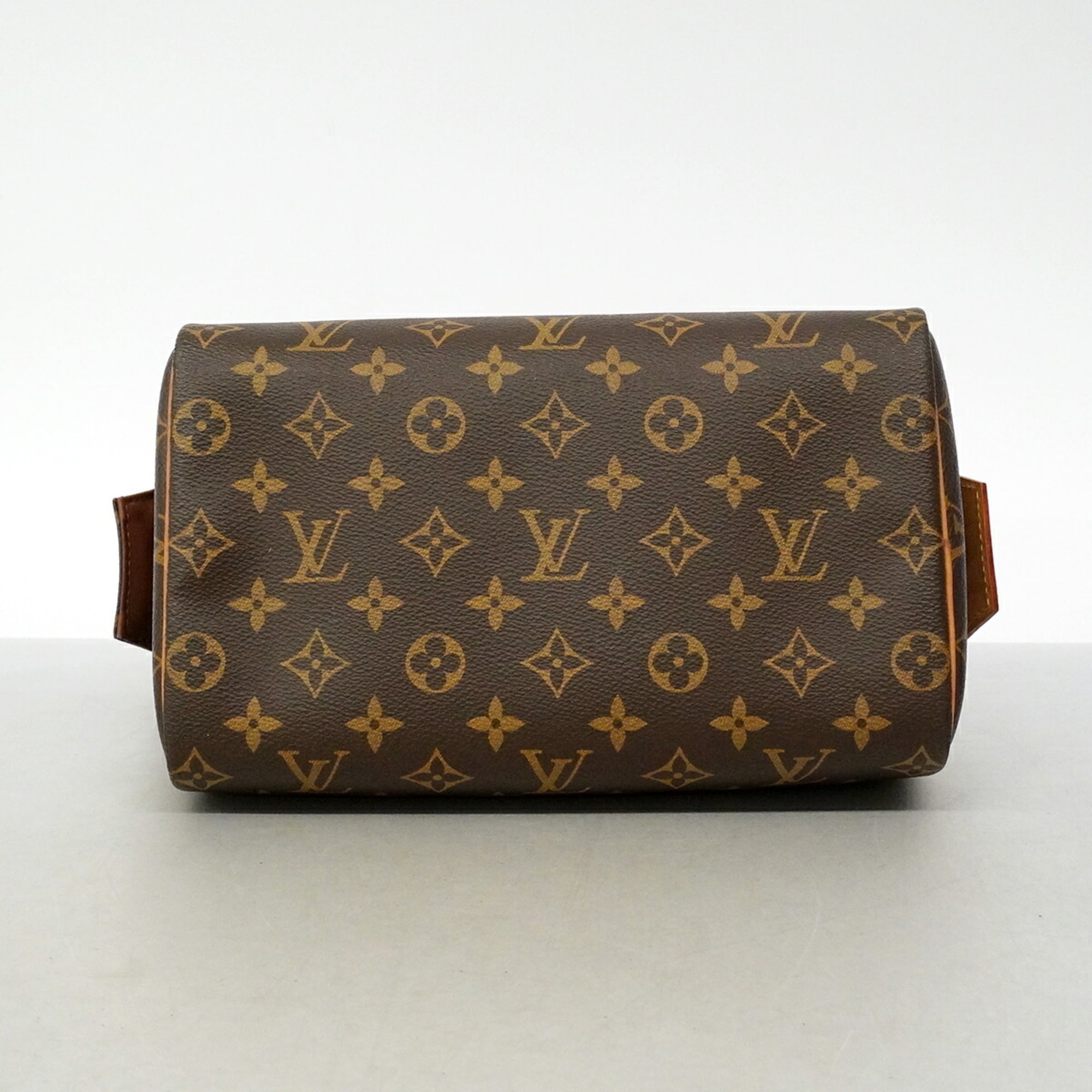 Louis Vuitton Brown Clutch Bag (Pre-Owned)
