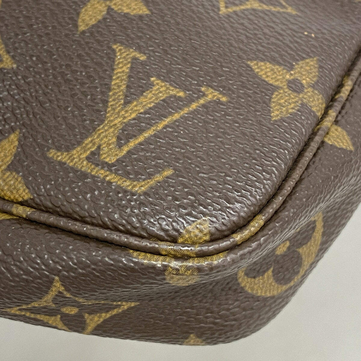Louis Vuitton Brown Pouch (Pre-Owned)