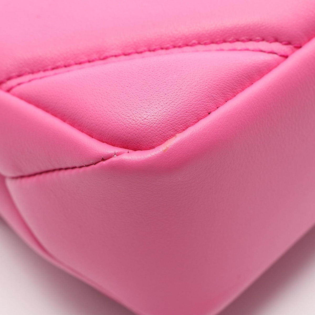 Bvlgari Pink Leather Handbag (Pre-Owned)