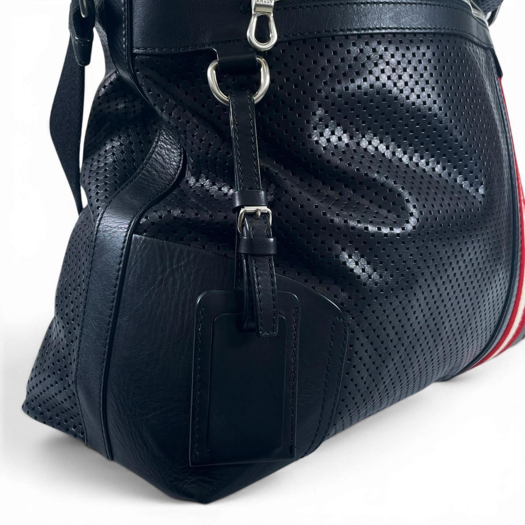 Bally Black Leather Shoulder Bag Tote Bag (Pre-Owned)