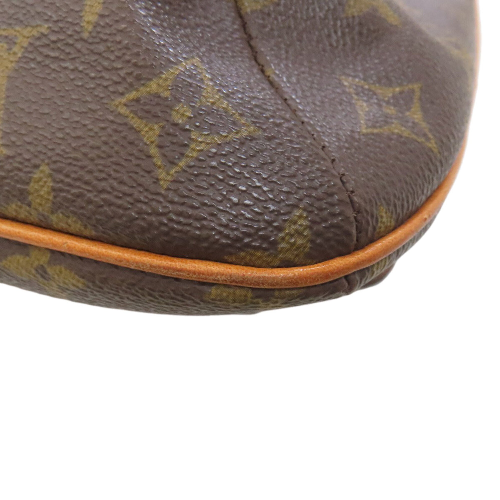 Louis Vuitton Monogram Monogram Shoulder Bag (Pre-Owned)
