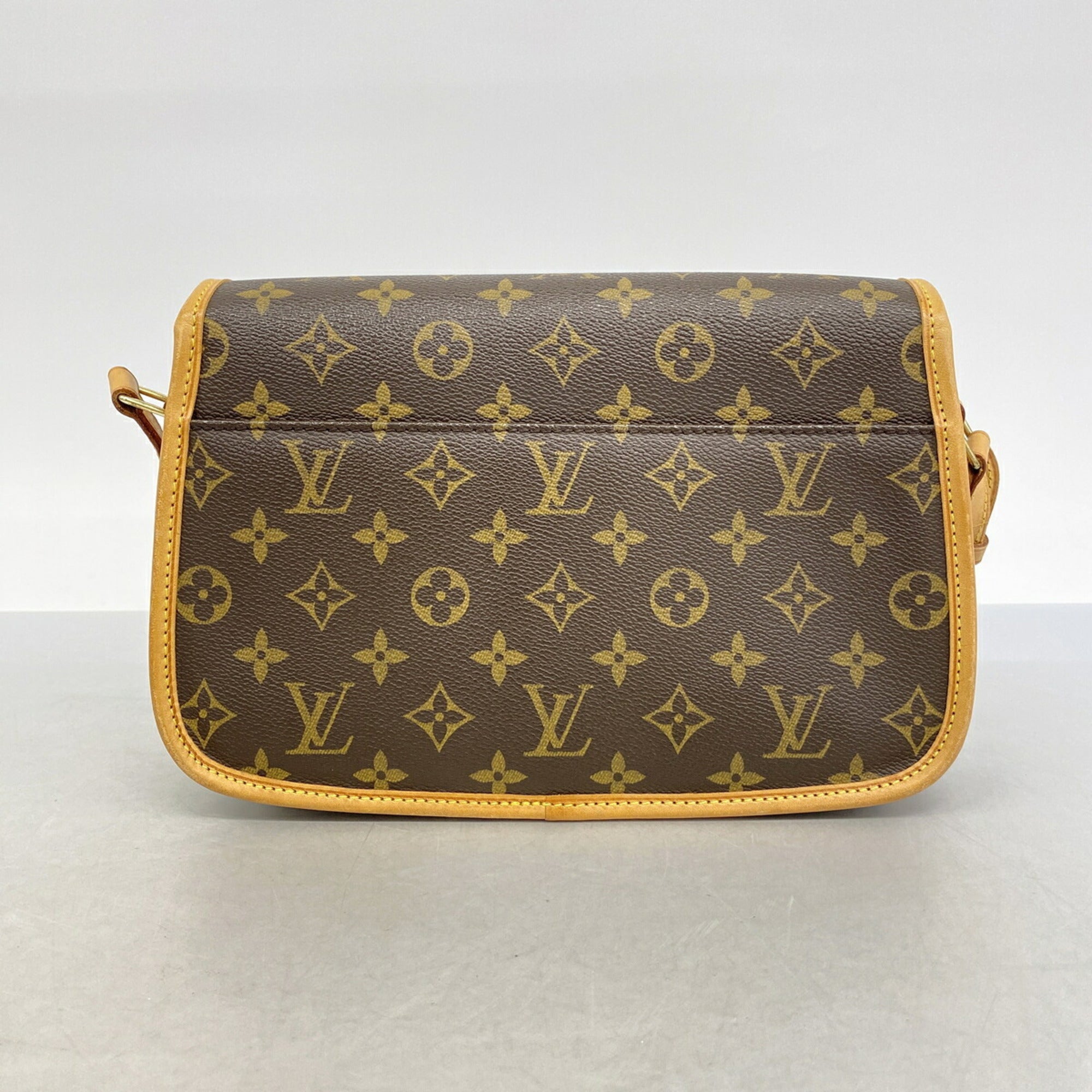 Louis Vuitton Brown Shoulder Bag (Pre-Owned)