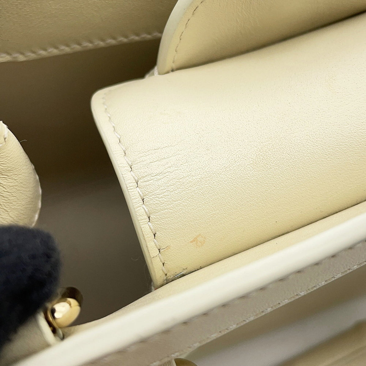 Gucci Ivory Leather Handbag Shoulder Bag (Pre-Owned)