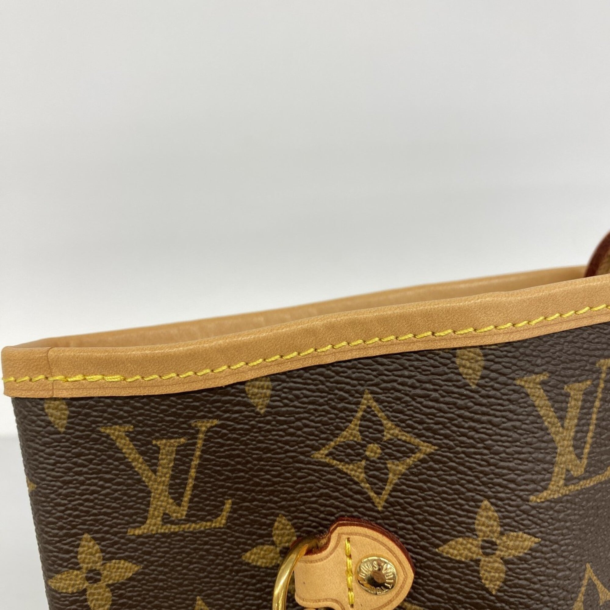 Louis Vuitton Brown Tote Bag (Pre-Owned)