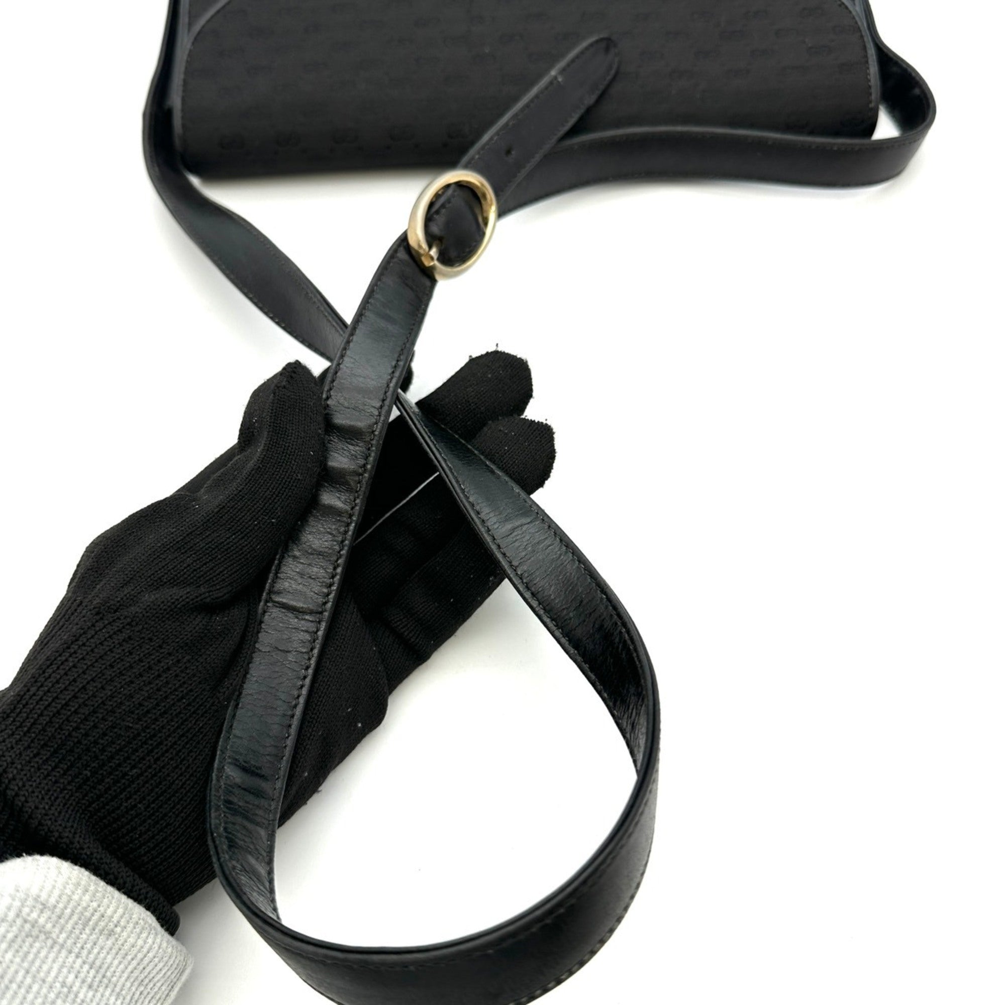 Gucci Black Micro Gg Leather Shoulder Bag (Pre-Owned)