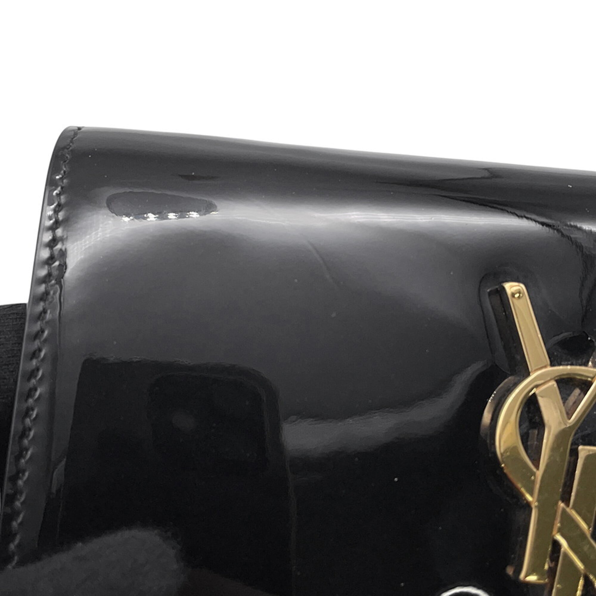 Yves Saint Laurent Black Patent Leather Handbag Shoulder Bag (Pre-Owned)