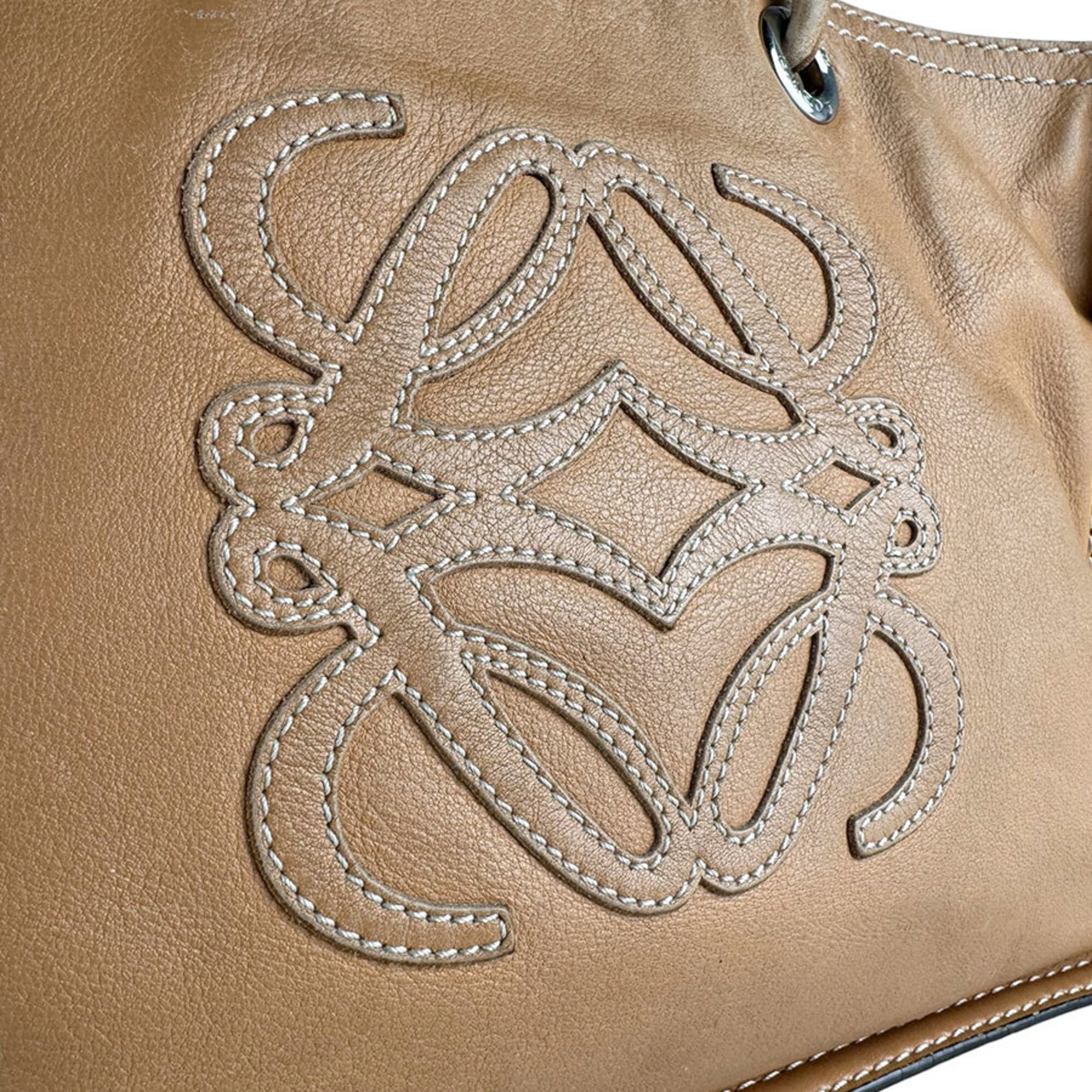 Loewe Light Brown Leather Shoulder Bag (Pre-Owned)
