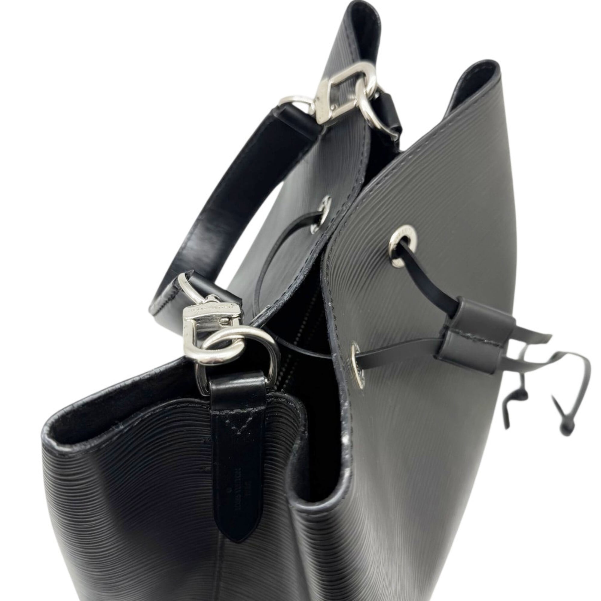 Louis Vuitton Noir Epi Leather Handbag Shoulder Bag (Pre-Owned)