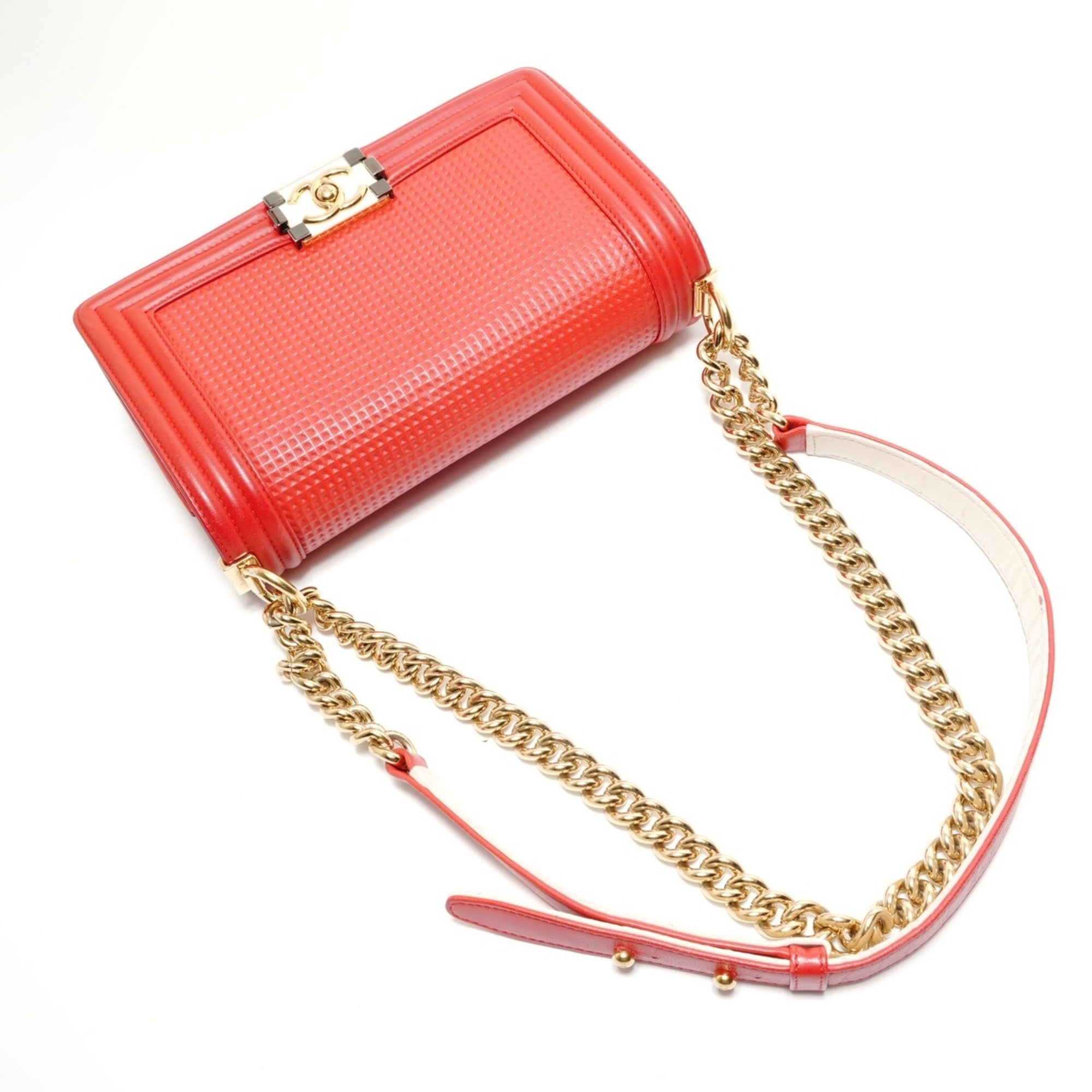 Chanel Boy Chanel Red Color Shoulder Bag (Pre-Owned)