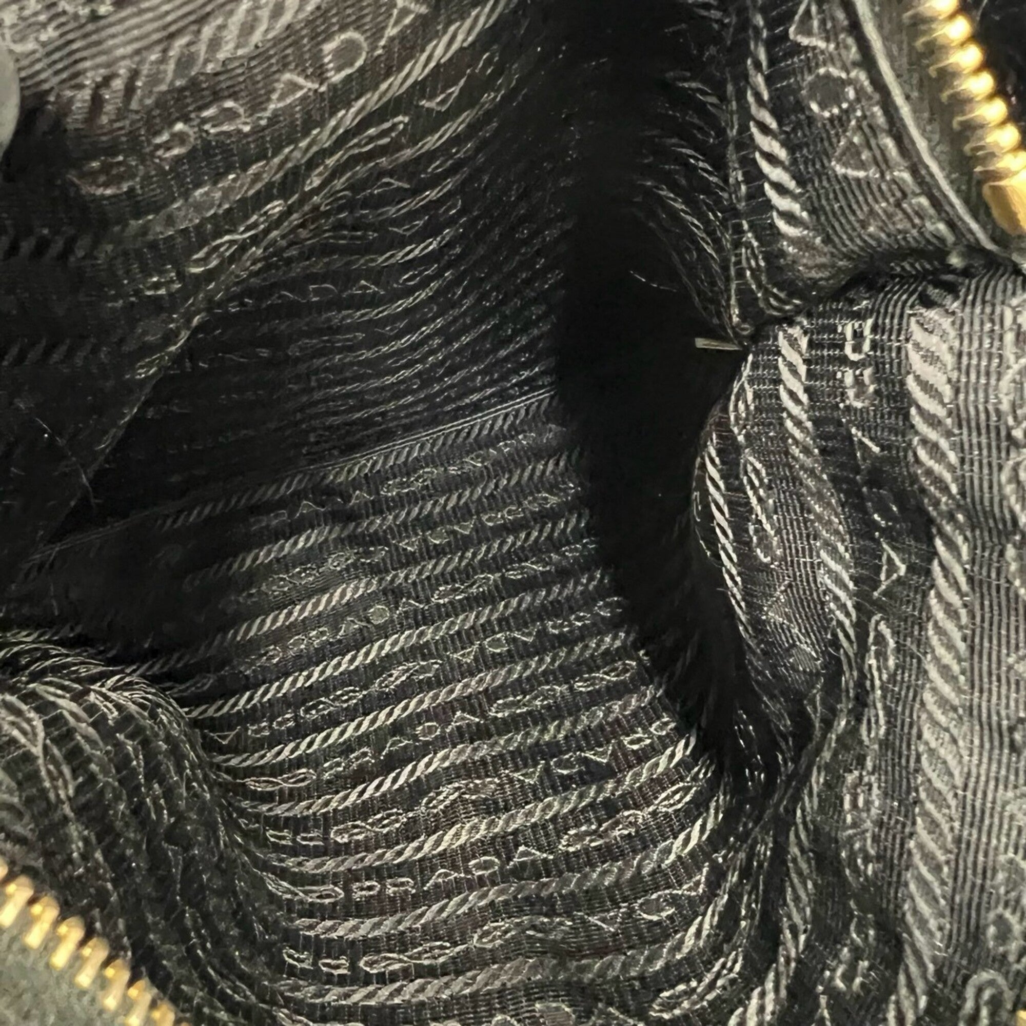 Prada Black Nylon Handbag Shoulder Bag (Pre-Owned)