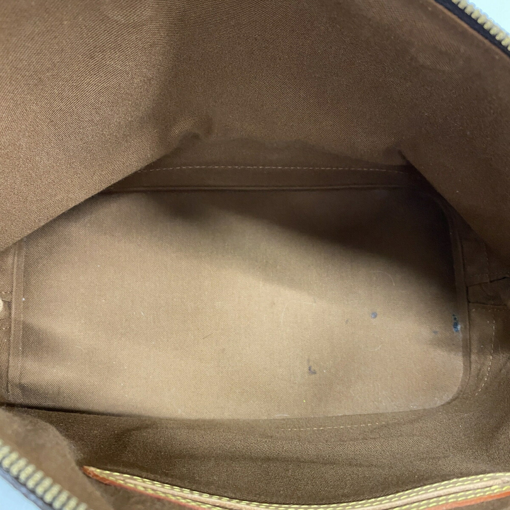 Louis Vuitton Brown Handbag (Pre-Owned)