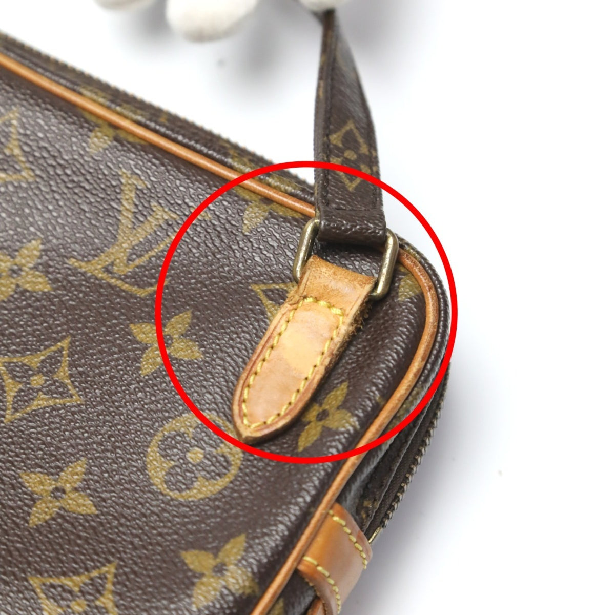Louis Vuitton Brown Monogram Monogram Shoulder Bag (Pre-Owned)