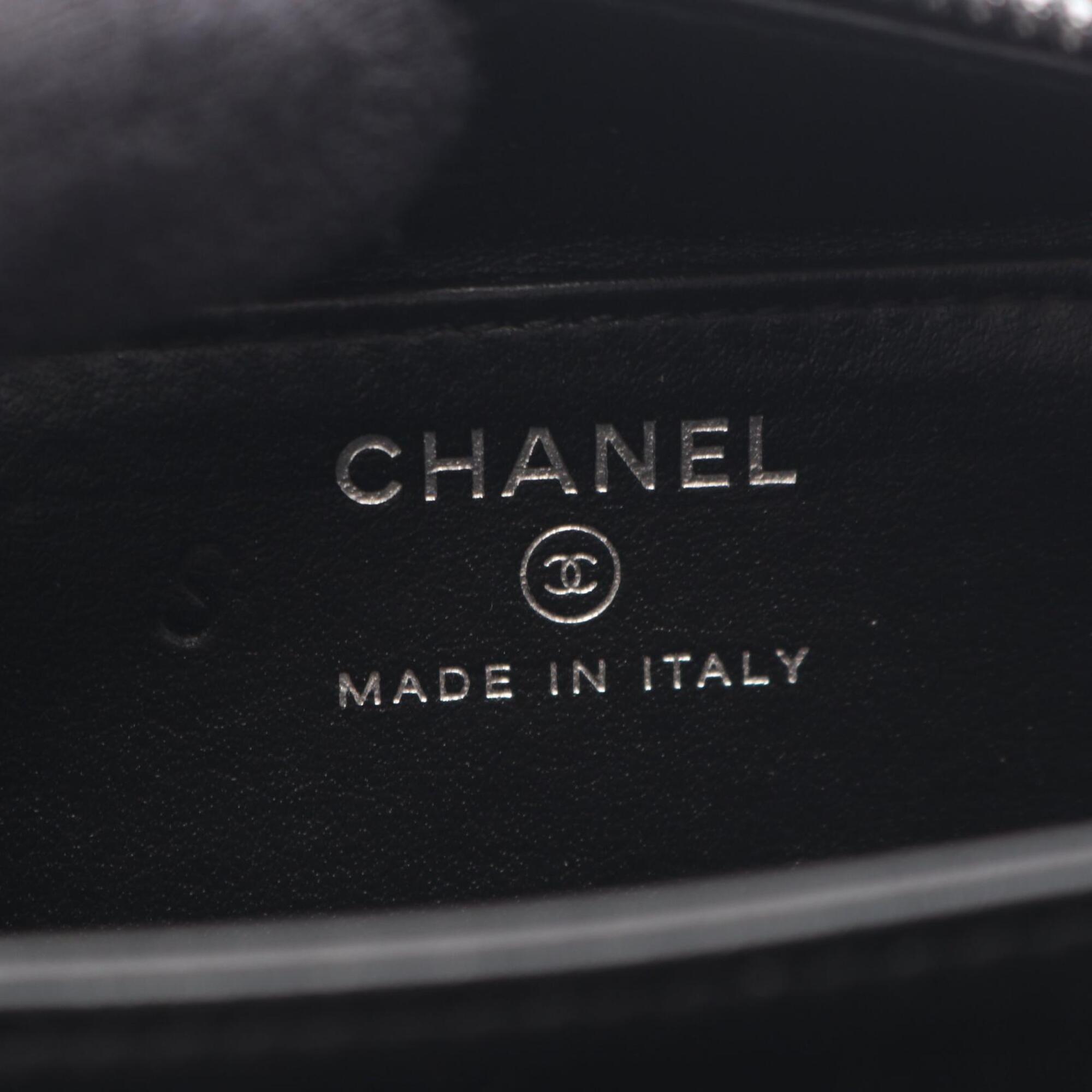 Chanel Black Leather Handbag Shoulder Bag (Pre-Owned)