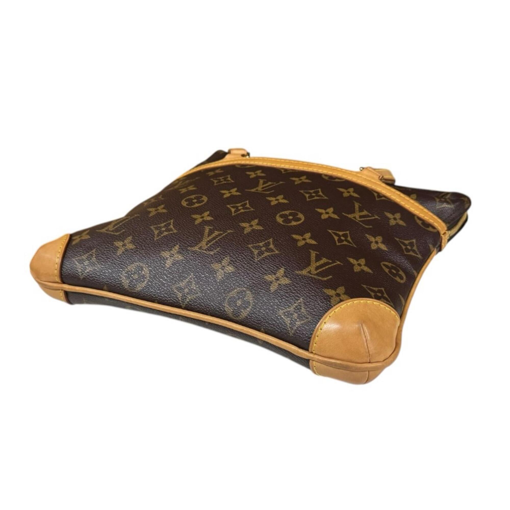 Louis Vuitton Brown Monogram Canvas Shoulder Bag (Pre-Owned)