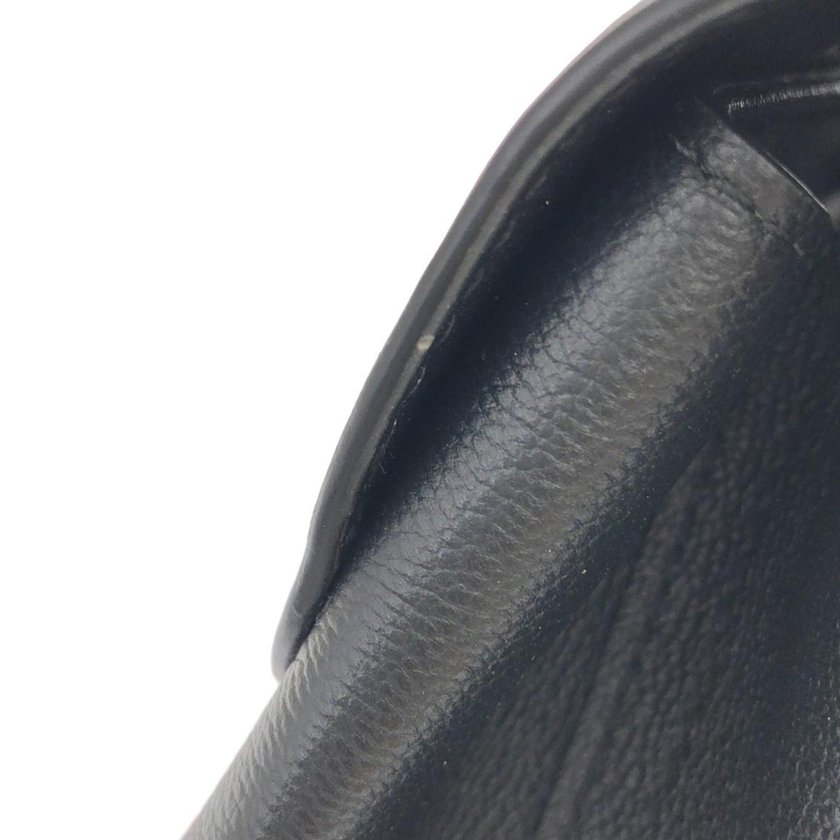 Louis Vuitton Very Black Leather Handbag (Pre-Owned)