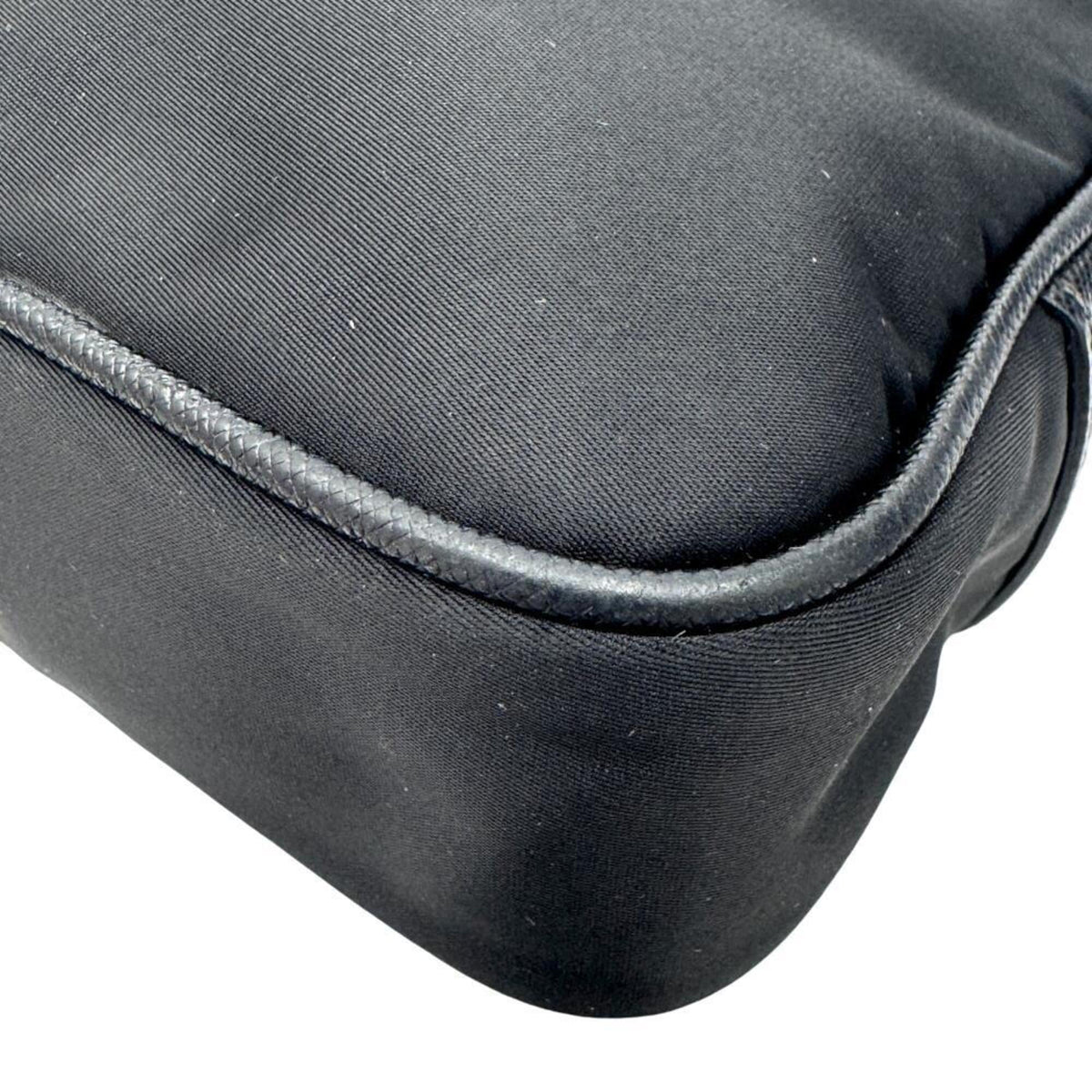 Prada Black Nylon Shoulder Bag (Pre-Owned)