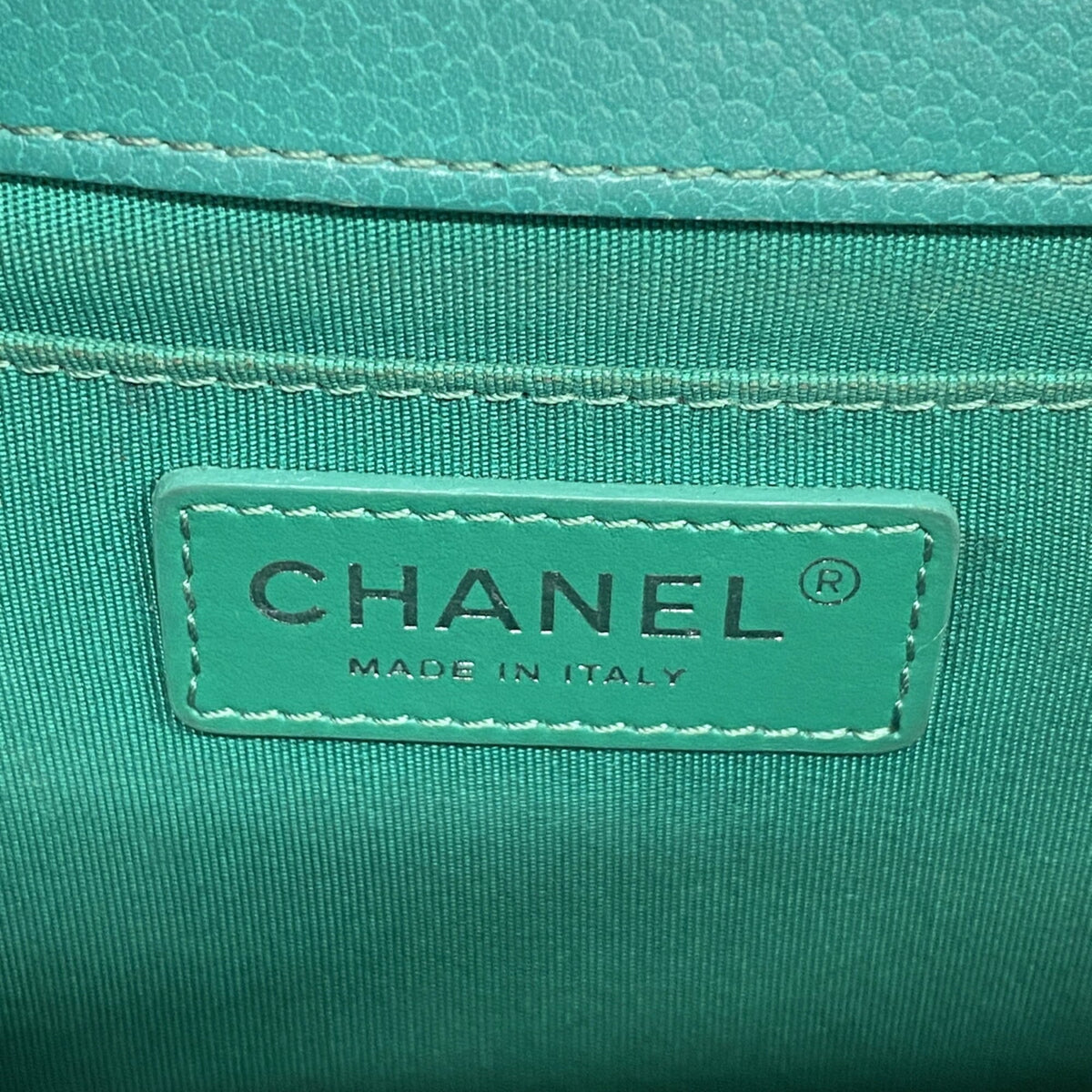 Chanel Green Grained Calfskin Shoulder Bag (Pre-Owned)