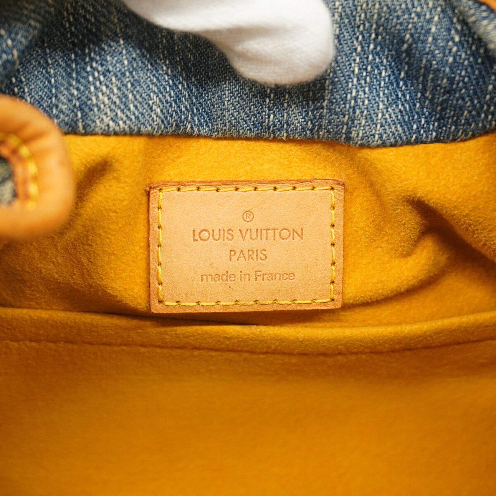 Louis Vuitton Blue Handbag (Pre-Owned)