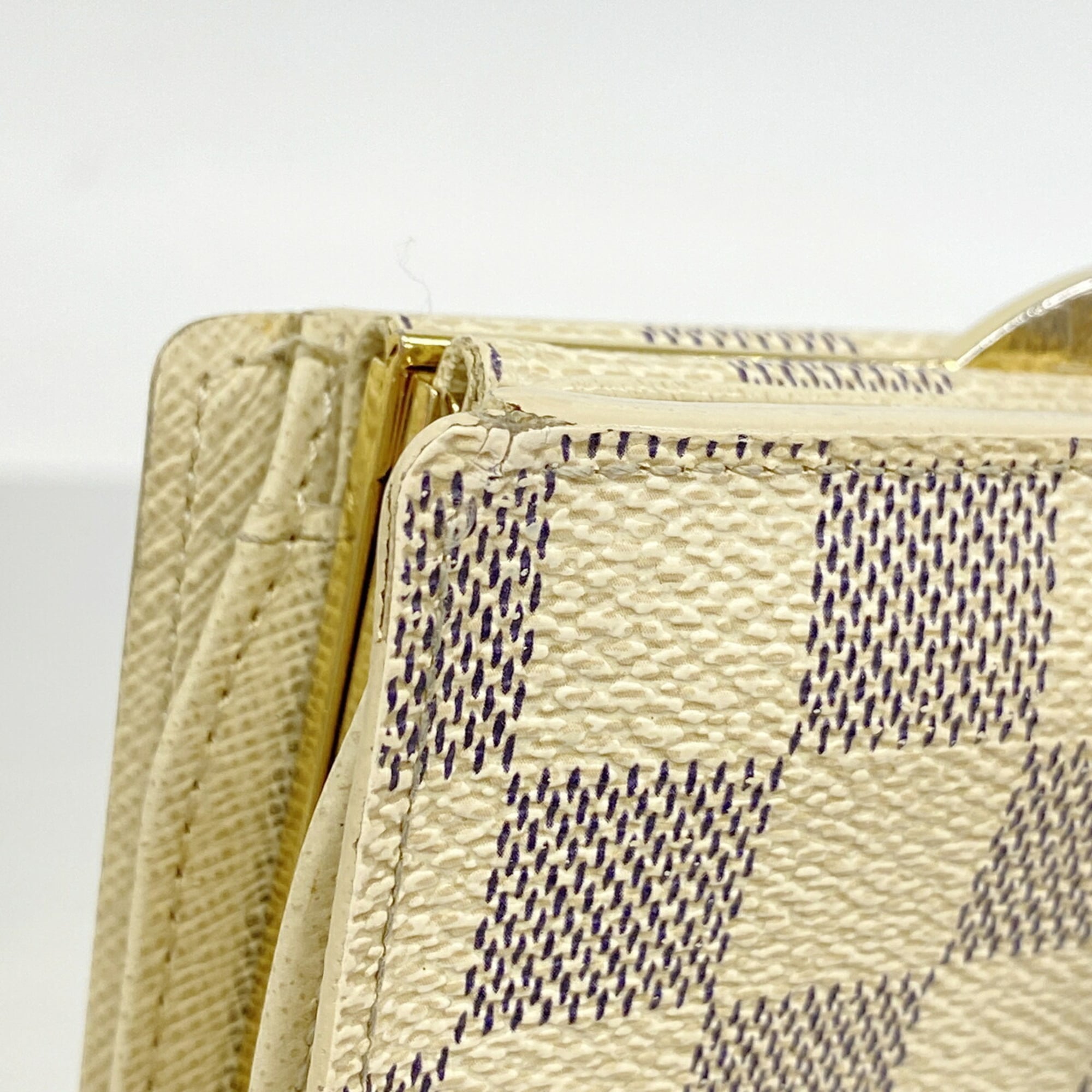 Louis Vuitton White Wallet (Bi-Fold) (Pre-Owned)