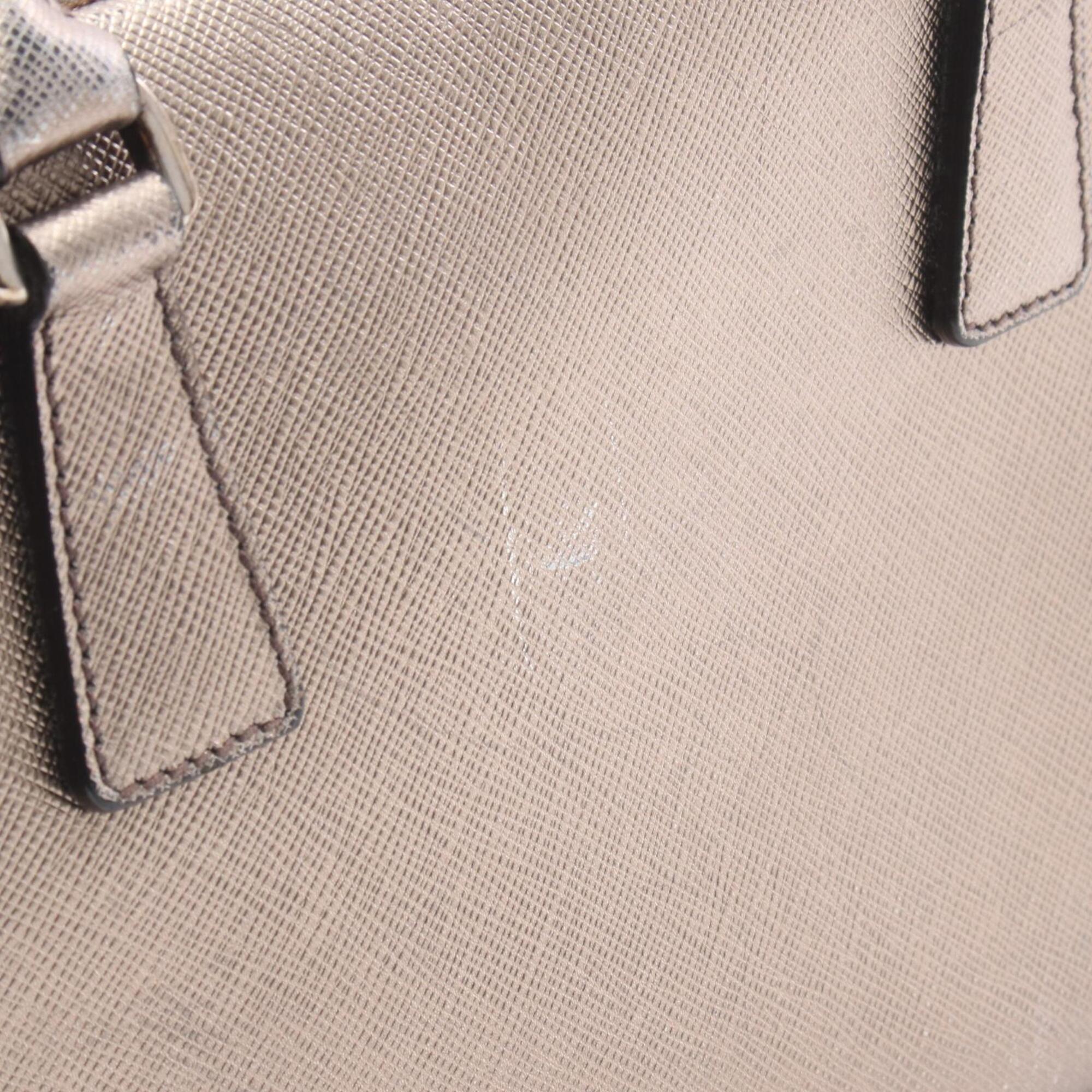 Prada Beige Gold Leather Handbag (Pre-Owned)
