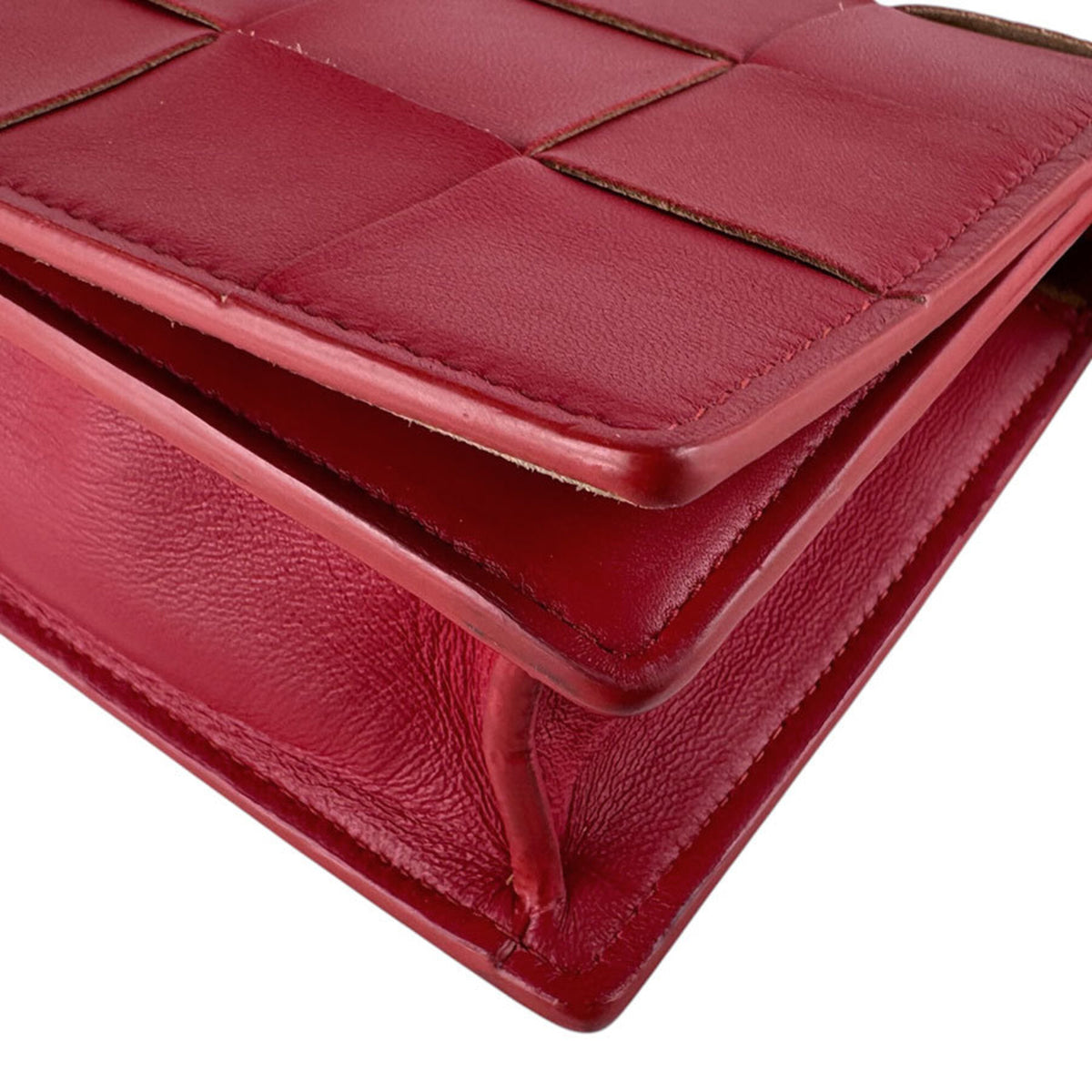 Bottega Veneta Red Color Leather Shoulder Bag (Pre-Owned)