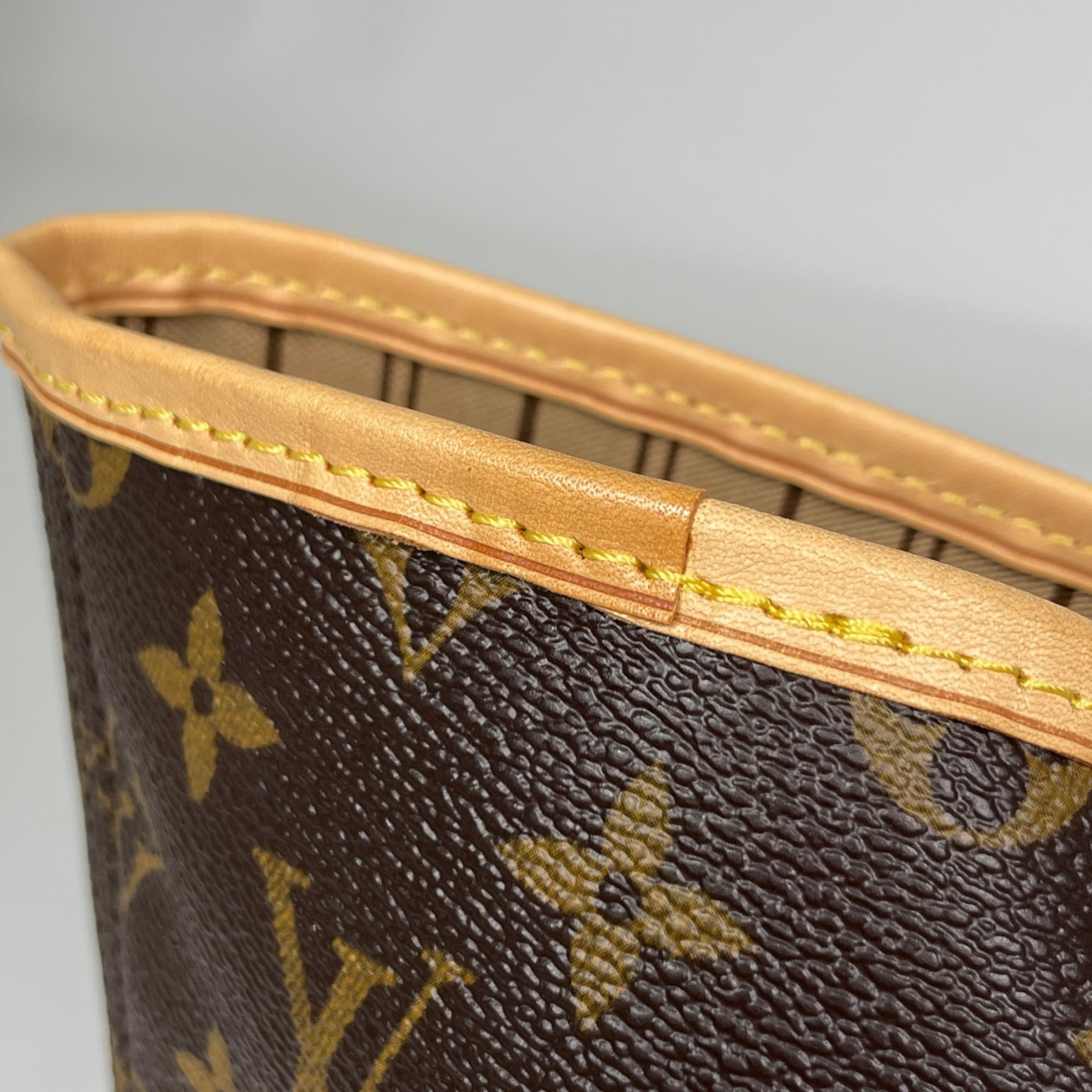 Louis Vuitton Brown Monogram Tote Bag (Pre-Owned)