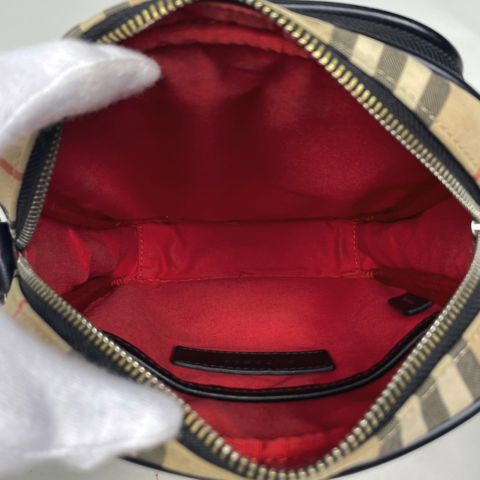 Burberry Beige Black Canvas Leather Shoulder Bag (Pre-Owned)