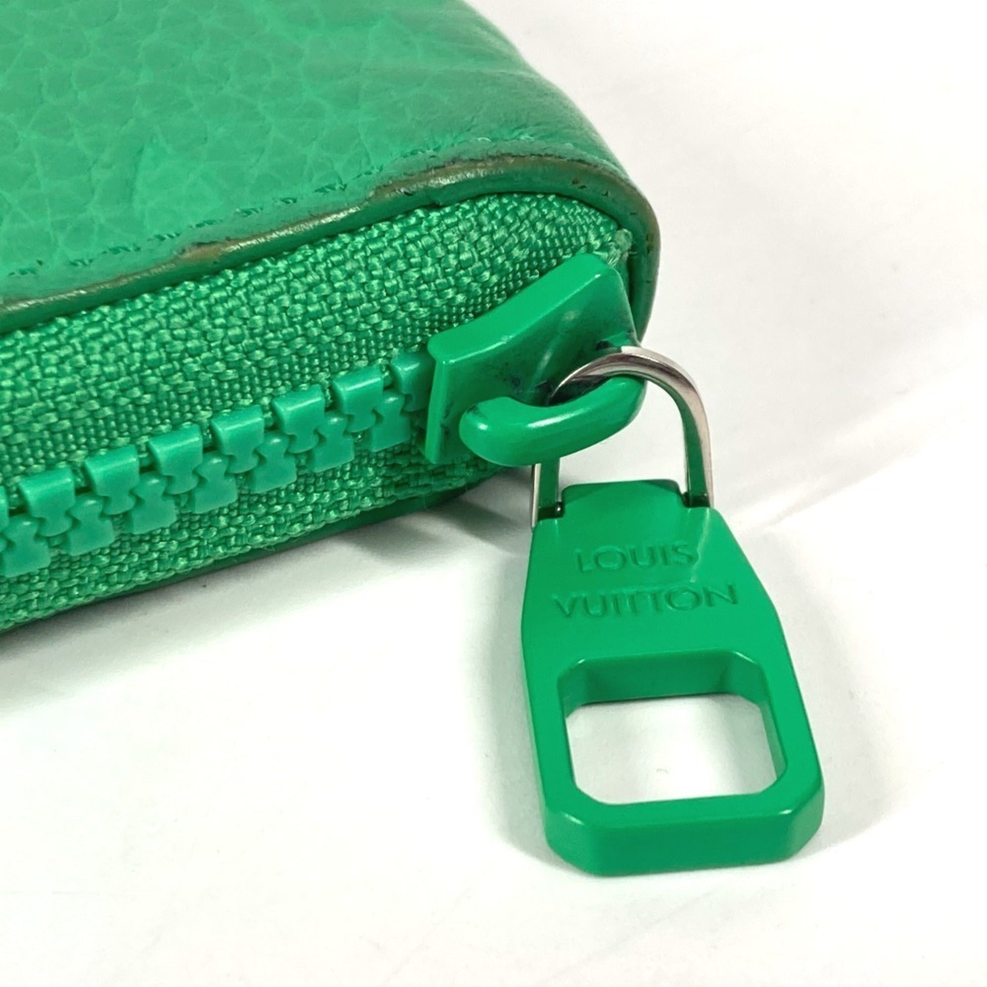 Louis Vuitton Green Leather Long Wallet (Bi-Fold) (Pre-Owned)