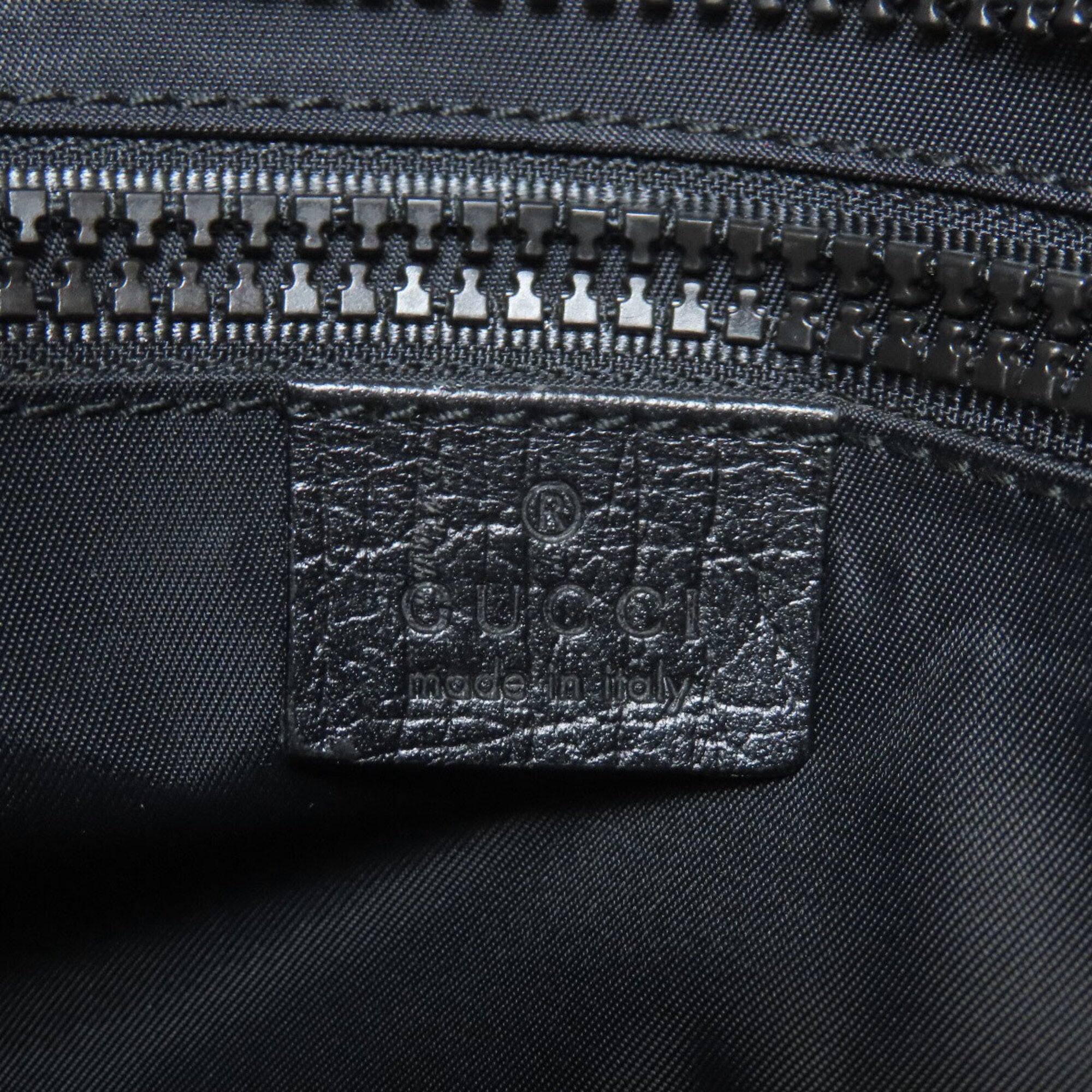 Gucci Black Gg Supreme Shoulder Bag (Pre-Owned)