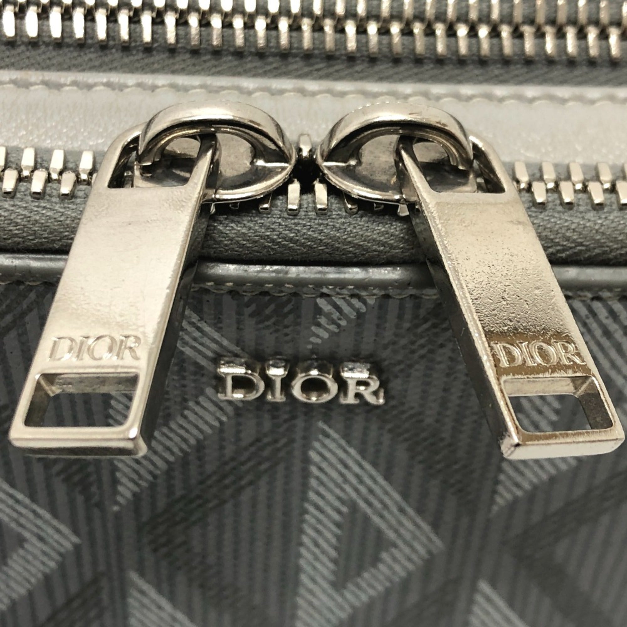 Christian Dior Gray Cloth Shoulder Bag (Pre-Owned)