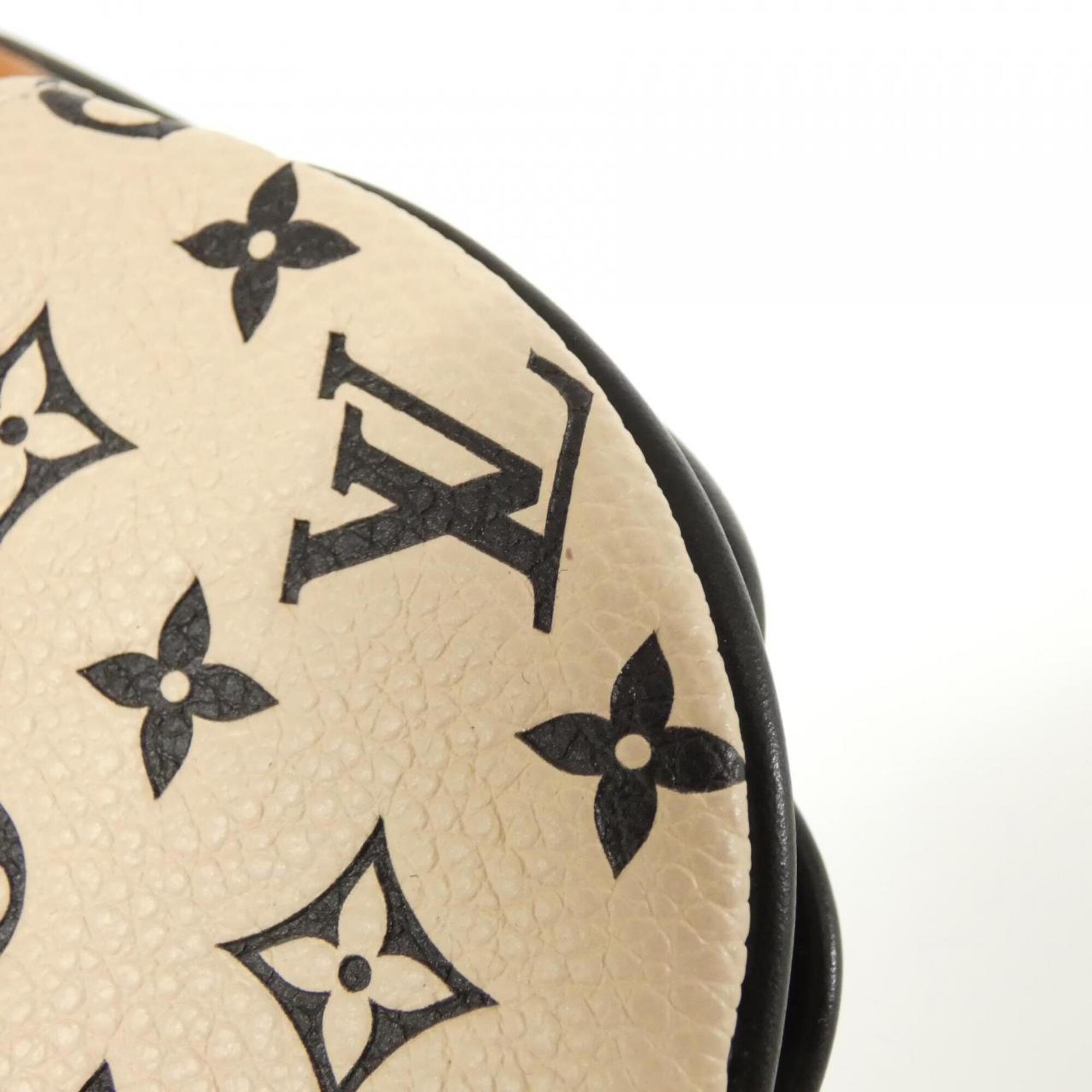 Louis Vuitton Black Leather Pochette Pouch (Pre-Owned)