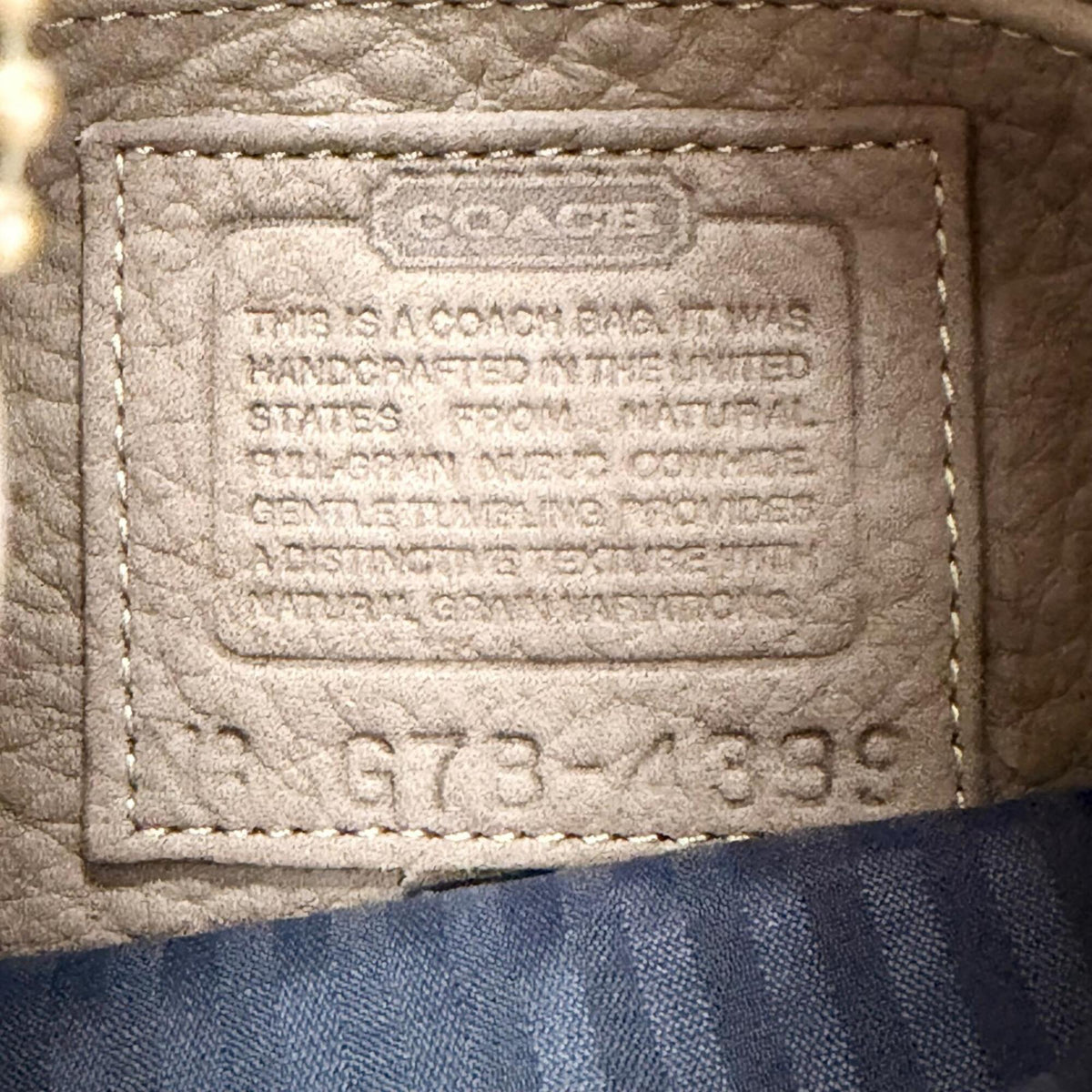 Coach Beige Leather Handbag Shoulder Bag (Pre-Owned)