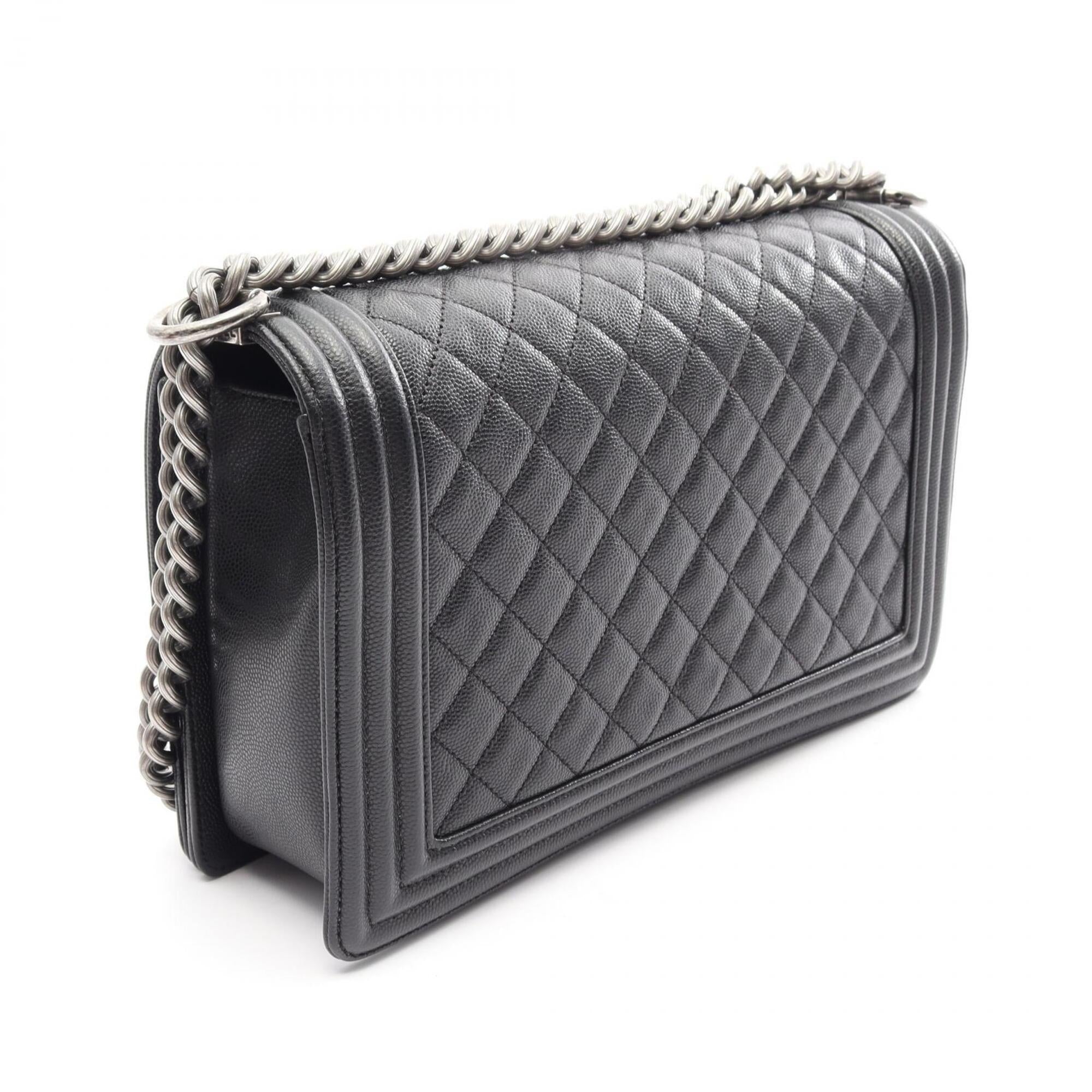 Chanel Black Grained Calfskin Handbag Shoulder Bag (Pre-Owned)