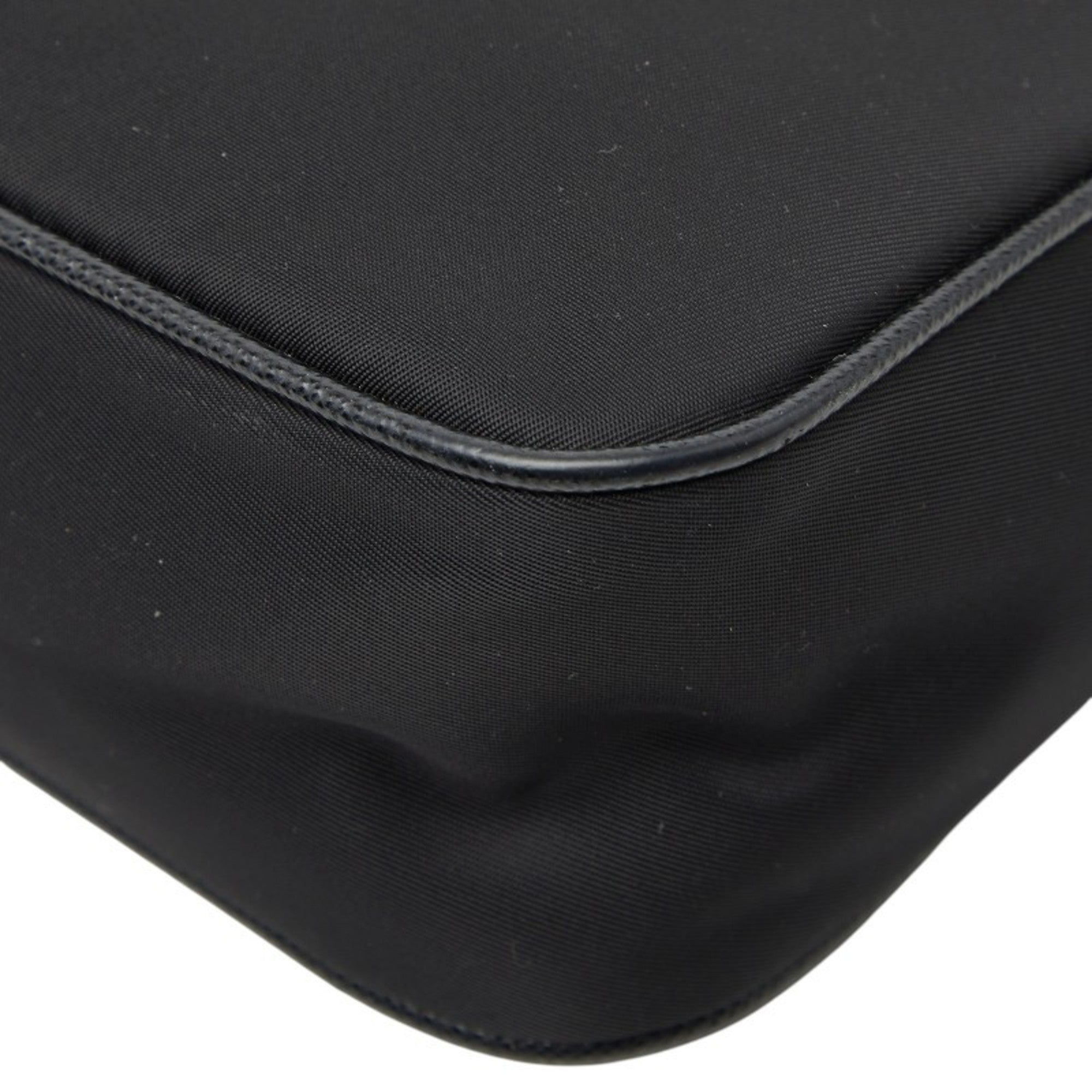Prada Black Nylon Leather Handbag Shoulder Bag (Pre-Owned)