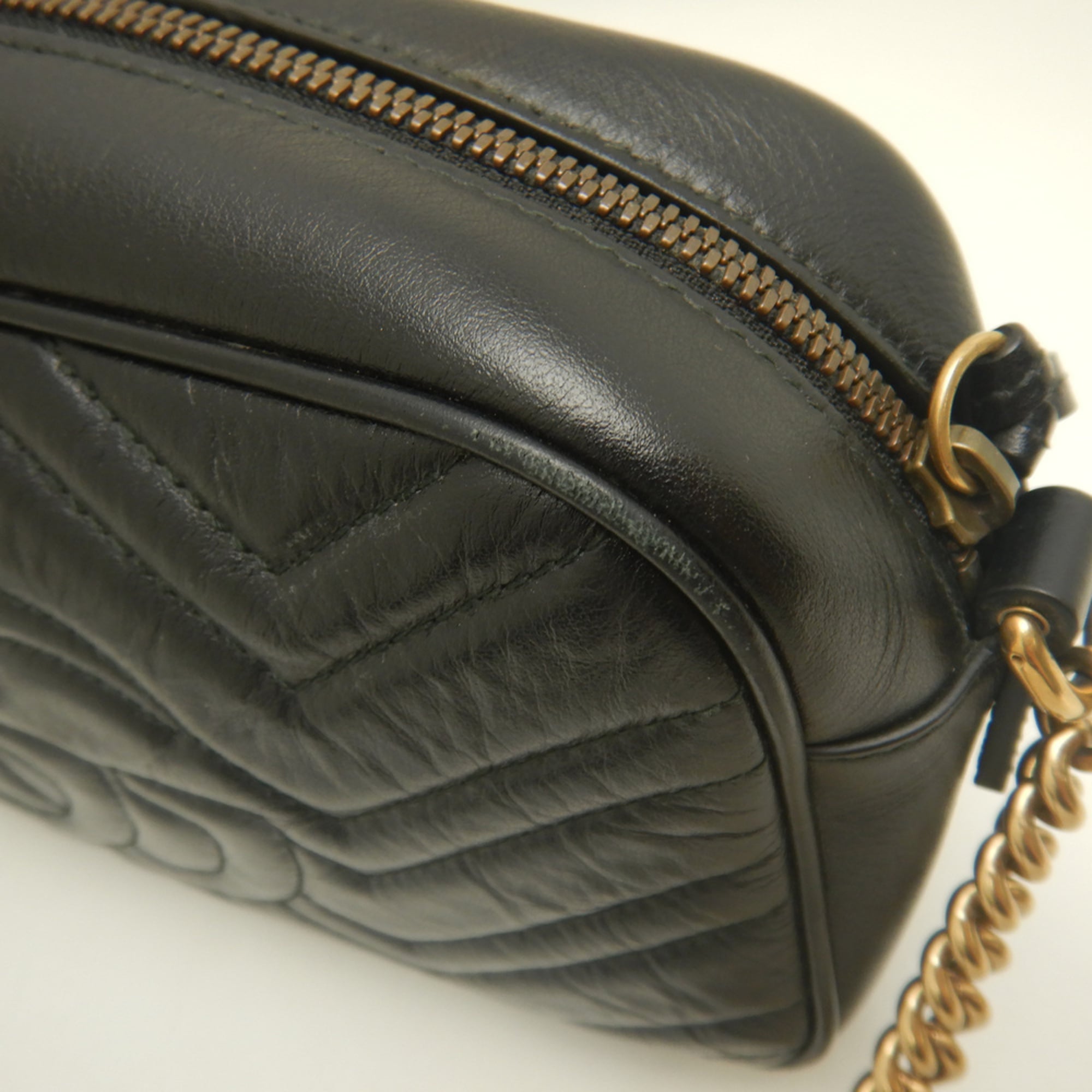 Gucci Black Leather Shoulder Bag (Pre-Owned)
