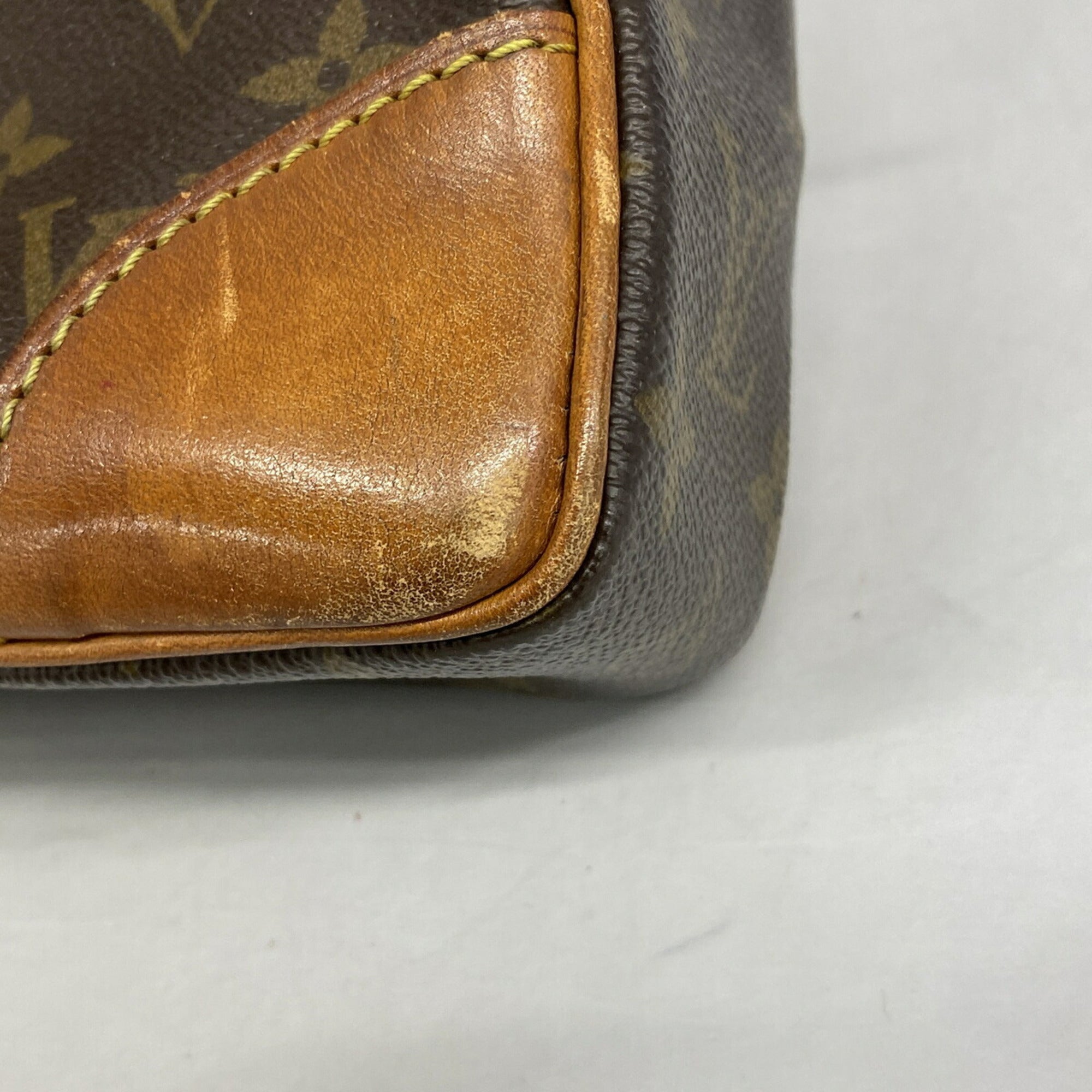 Louis Vuitton Brown Briefcase (Pre-Owned)