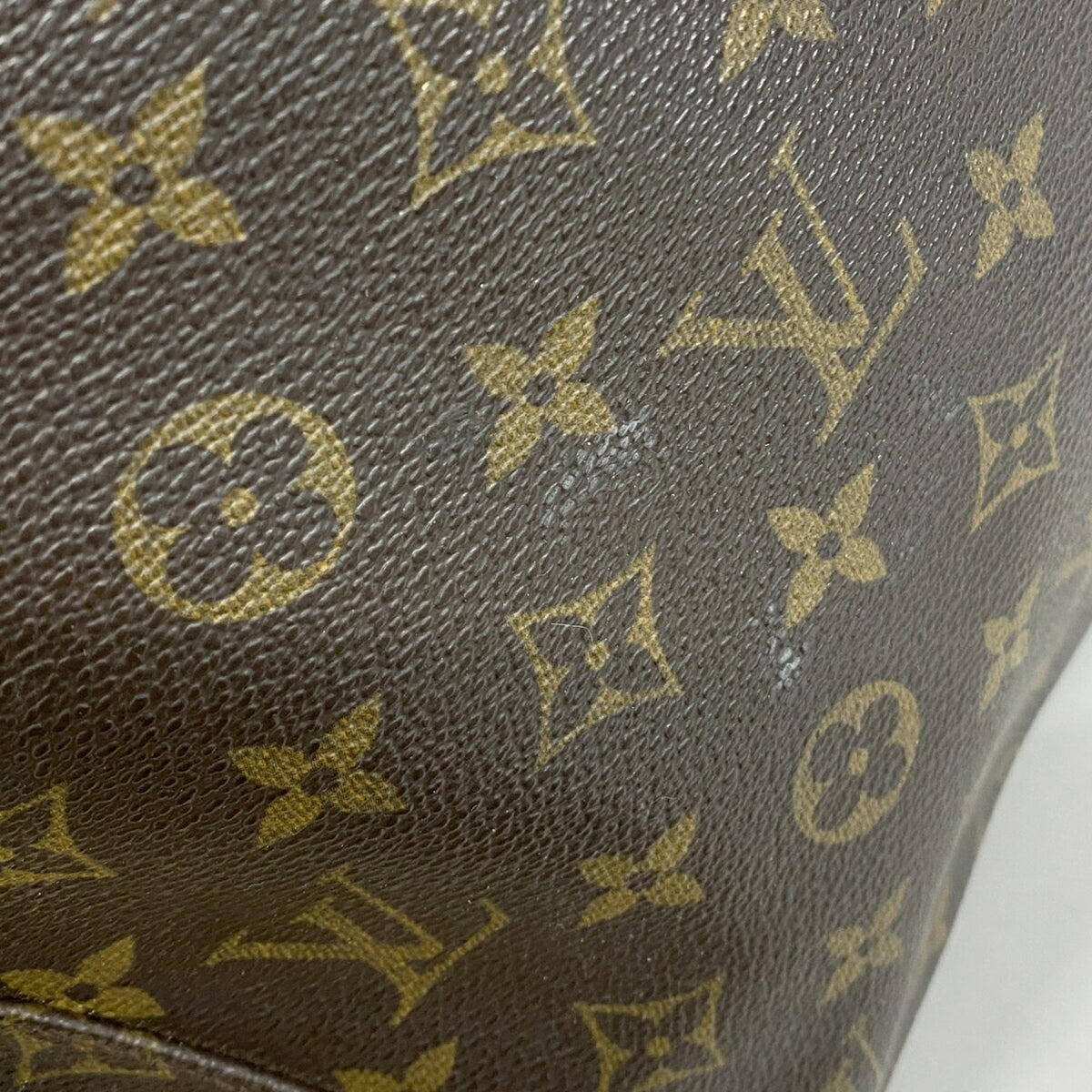Louis Vuitton Brown Shoulder Bag (Pre-Owned)