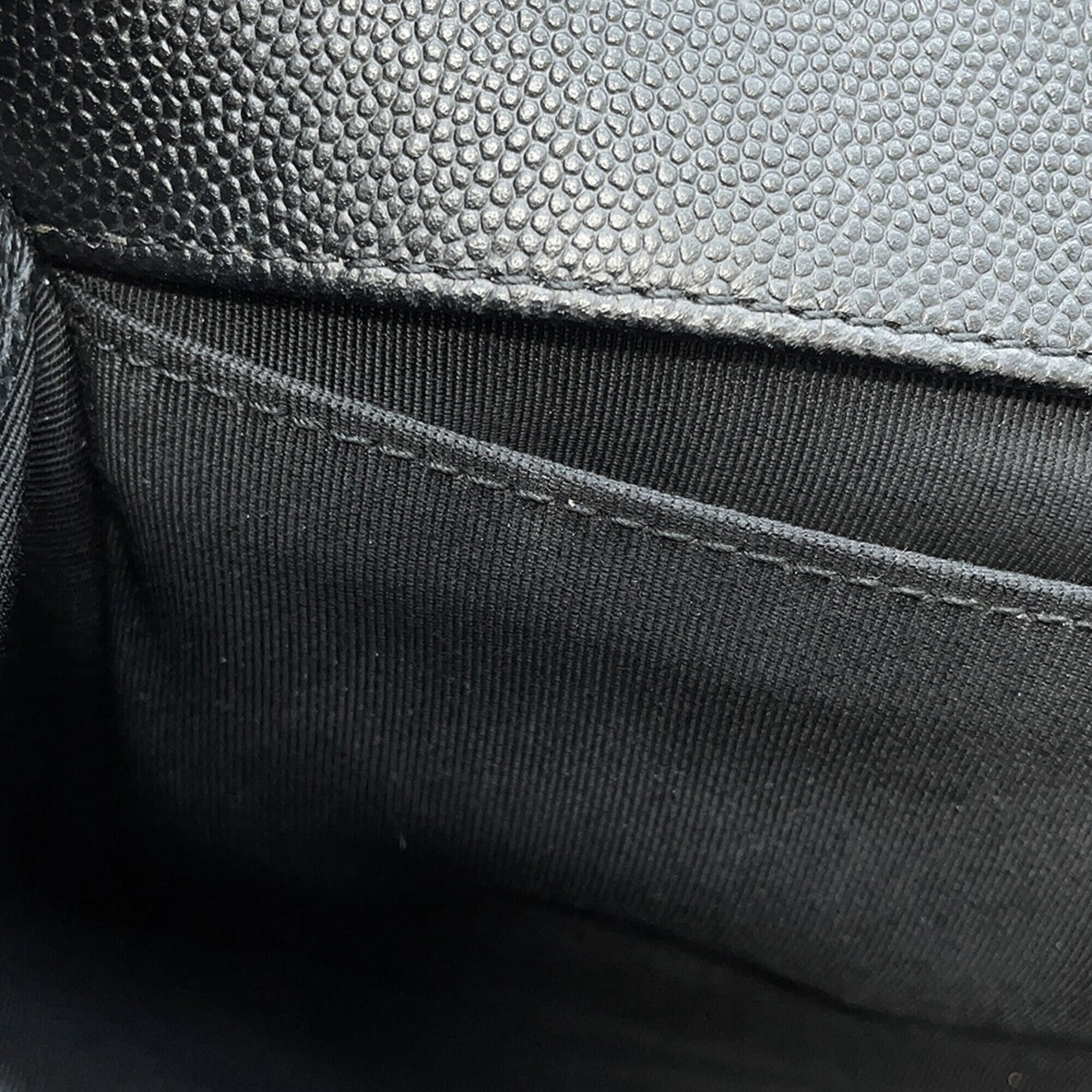 Chanel Black Grained Calfskin Handbag Shoulder Bag (Pre-Owned)