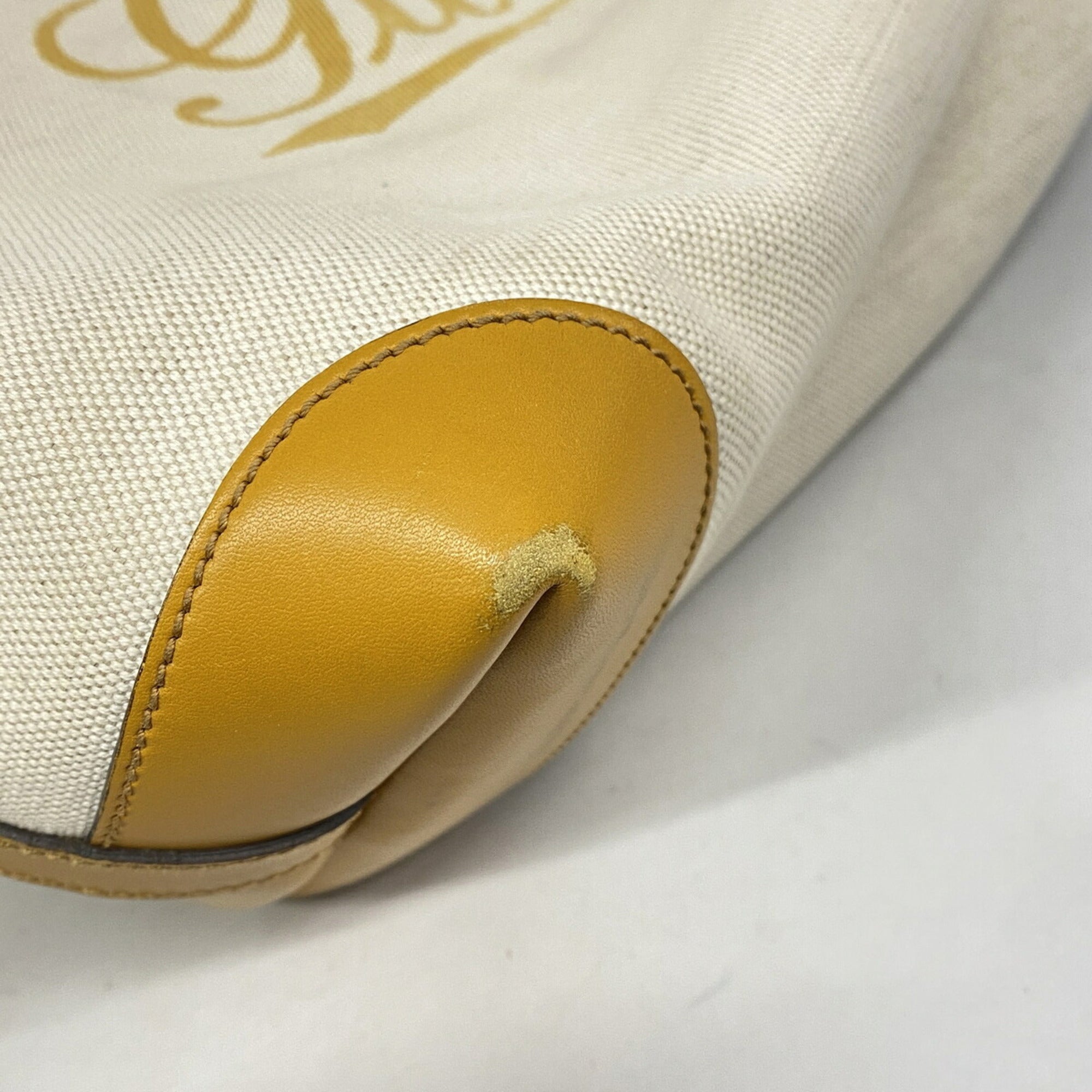 Gucci Beige Yellow Canvas Tote Bag (Pre-Owned)