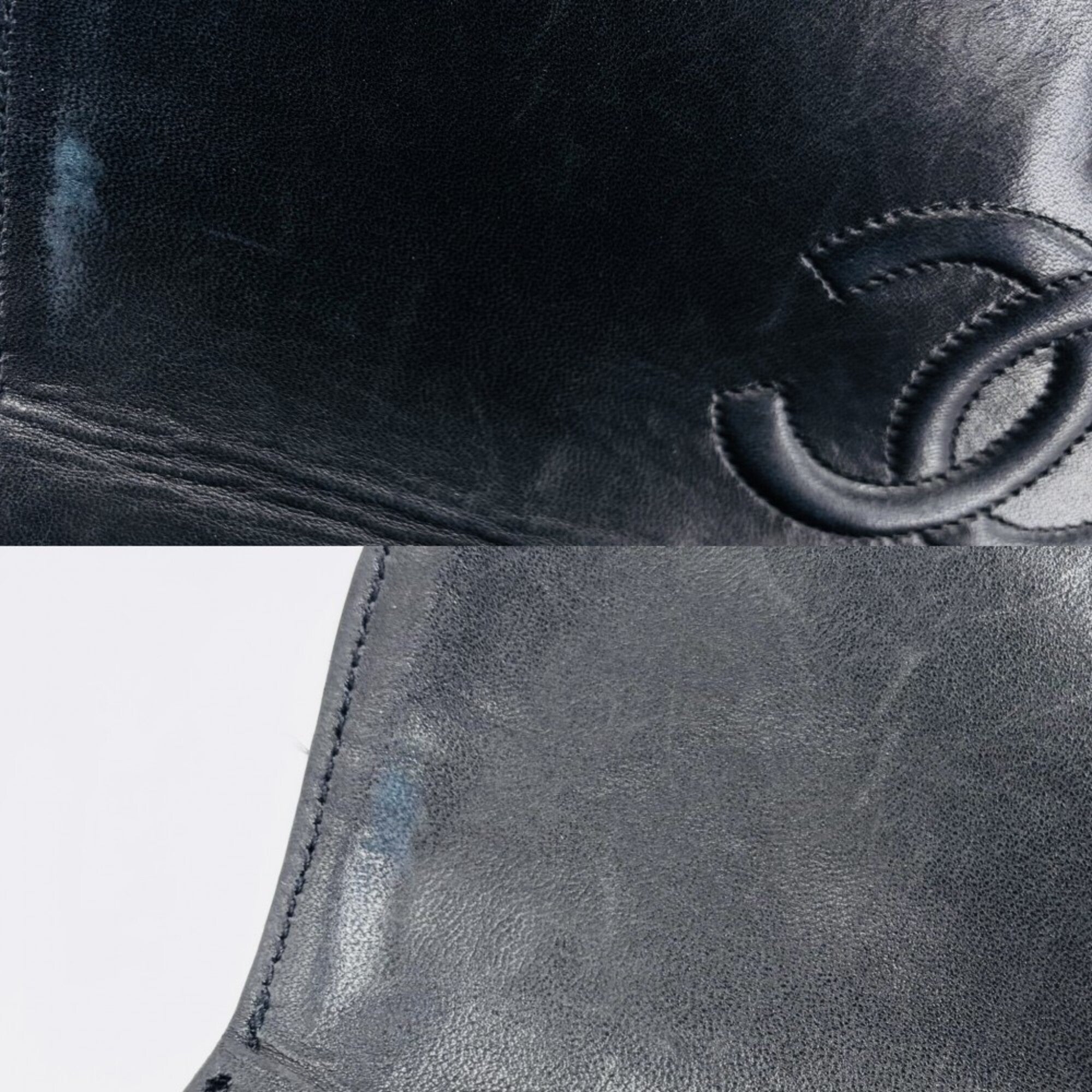 Chanel Matelasse Black Leather Shoulder Bag (Pre-Owned)