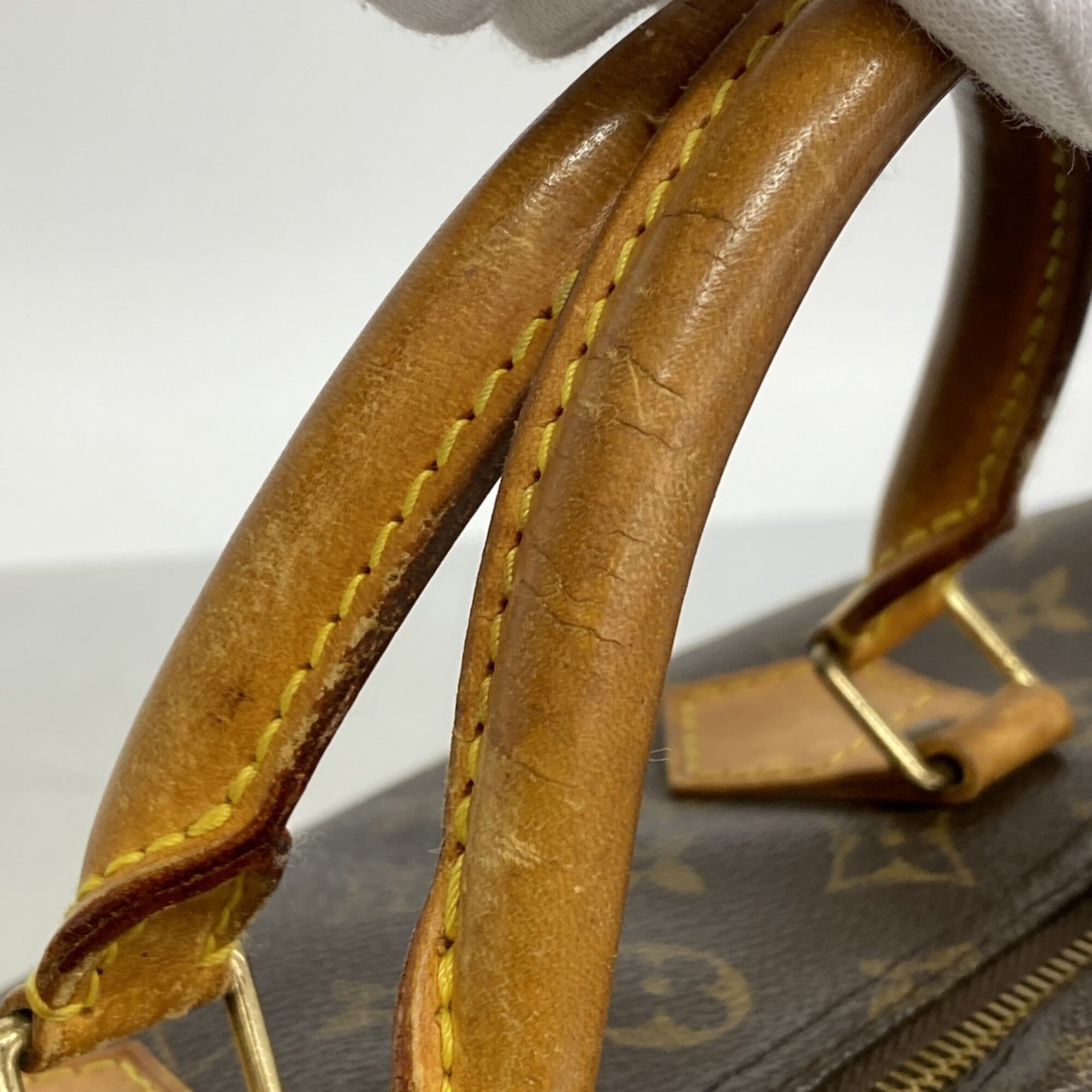 Louis Vuitton Brown Handbag (Pre-Owned)