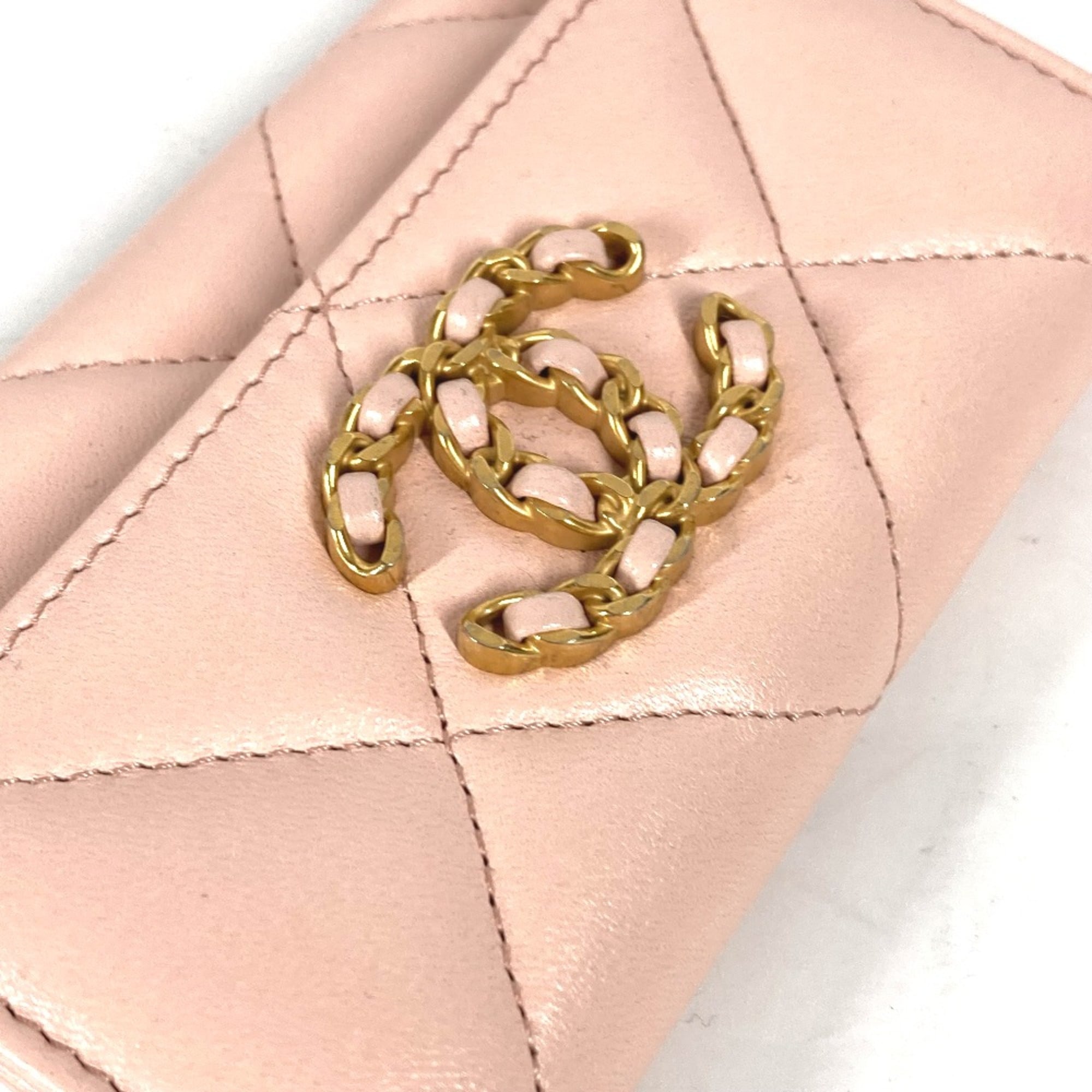 Chanel Pink Leather Coin Purse/Coin Case (Pre-Owned)