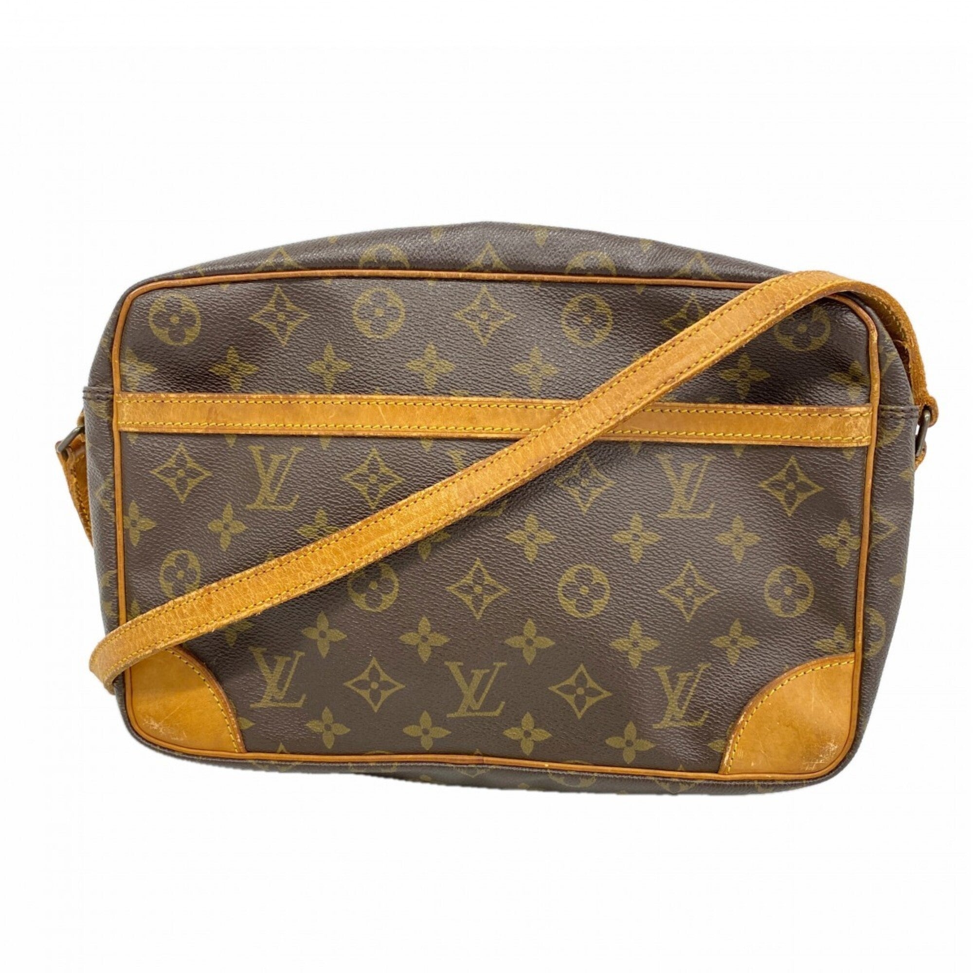 Louis Vuitton Brown Shoulder Bag (Pre-Owned)