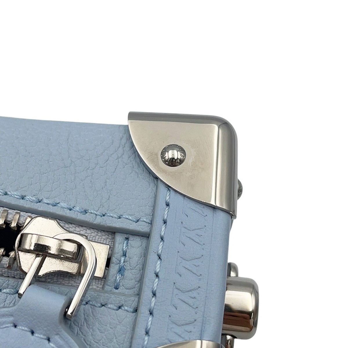 Louis Vuitton Light Blue Leather Handbag Shoulder Bag (Pre-Owned)