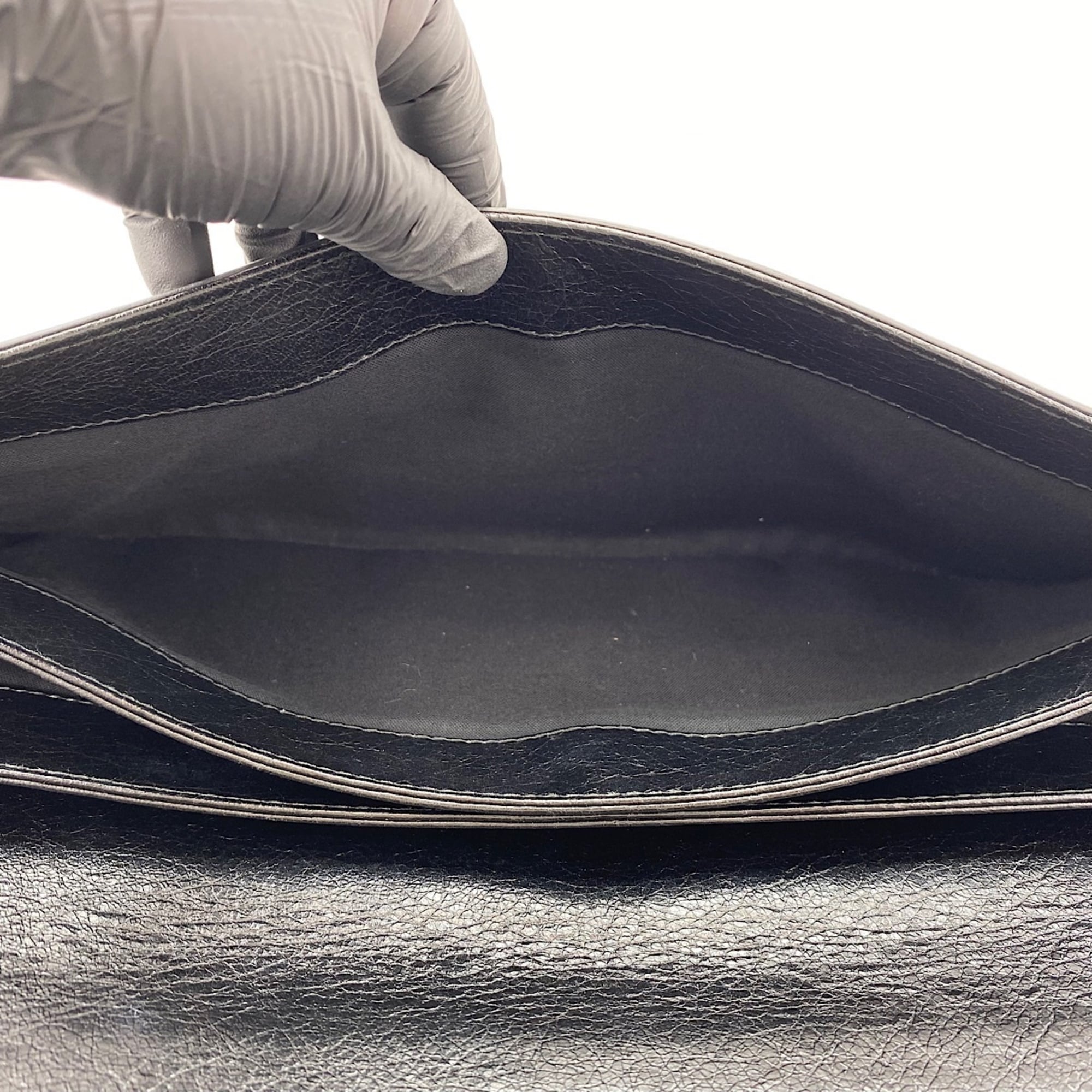 Balenciaga Black Clutch Bag (Pre-Owned)