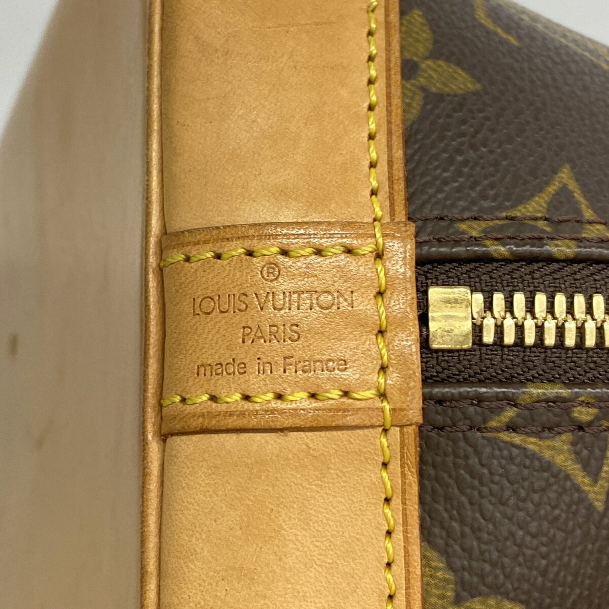 Louis Vuitton Brown Handbag (Pre-Owned)