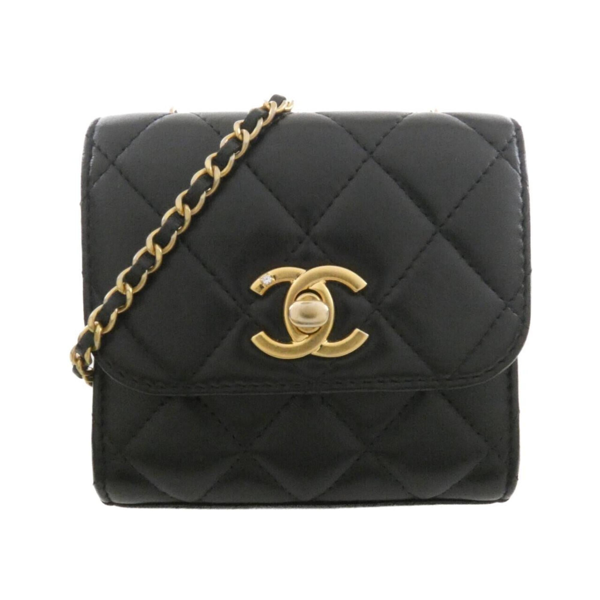 Chanel Black Shoulder Bag (Pre-Owned)