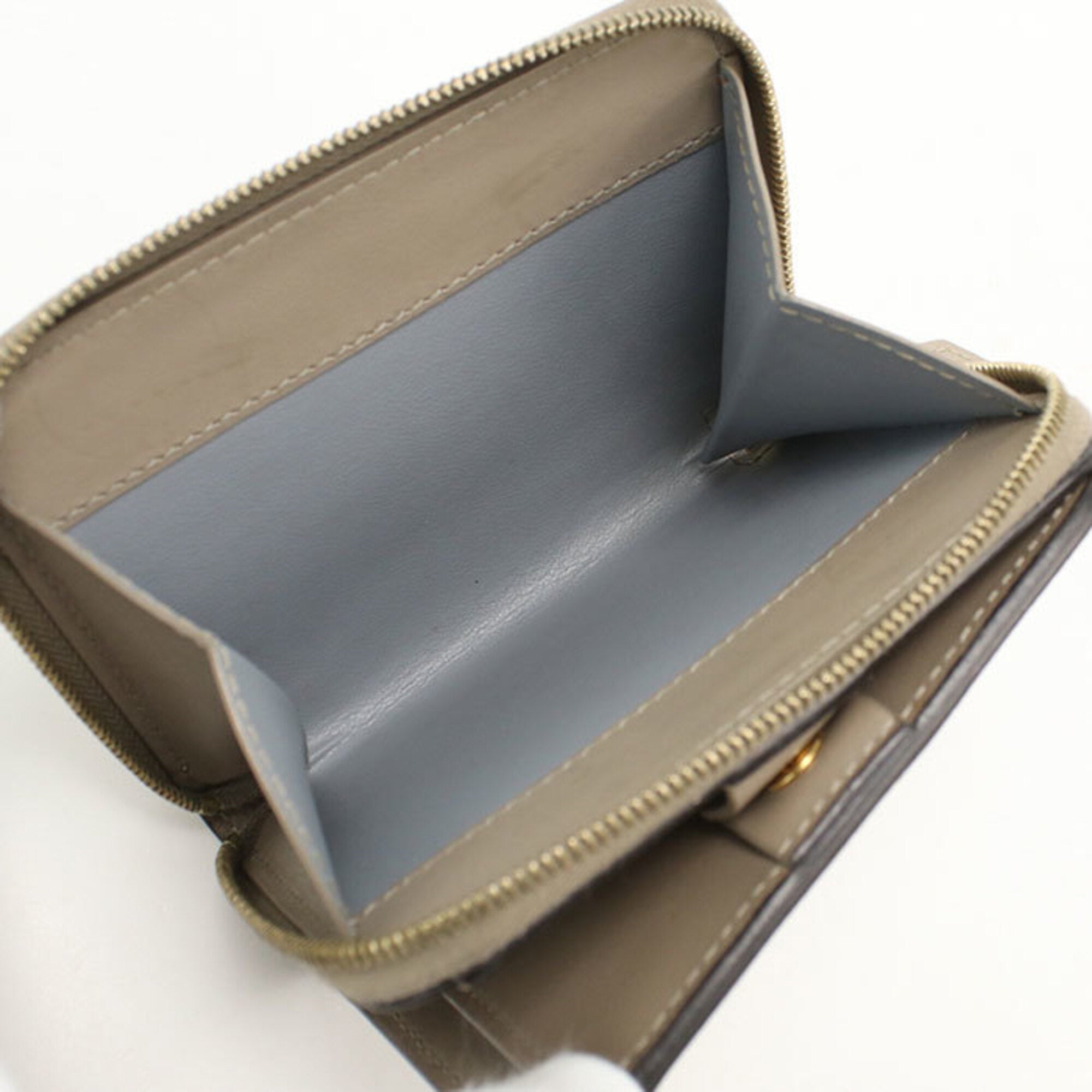 Fendi Beige Leather Wallet (Bi-Fold) (Pre-Owned)