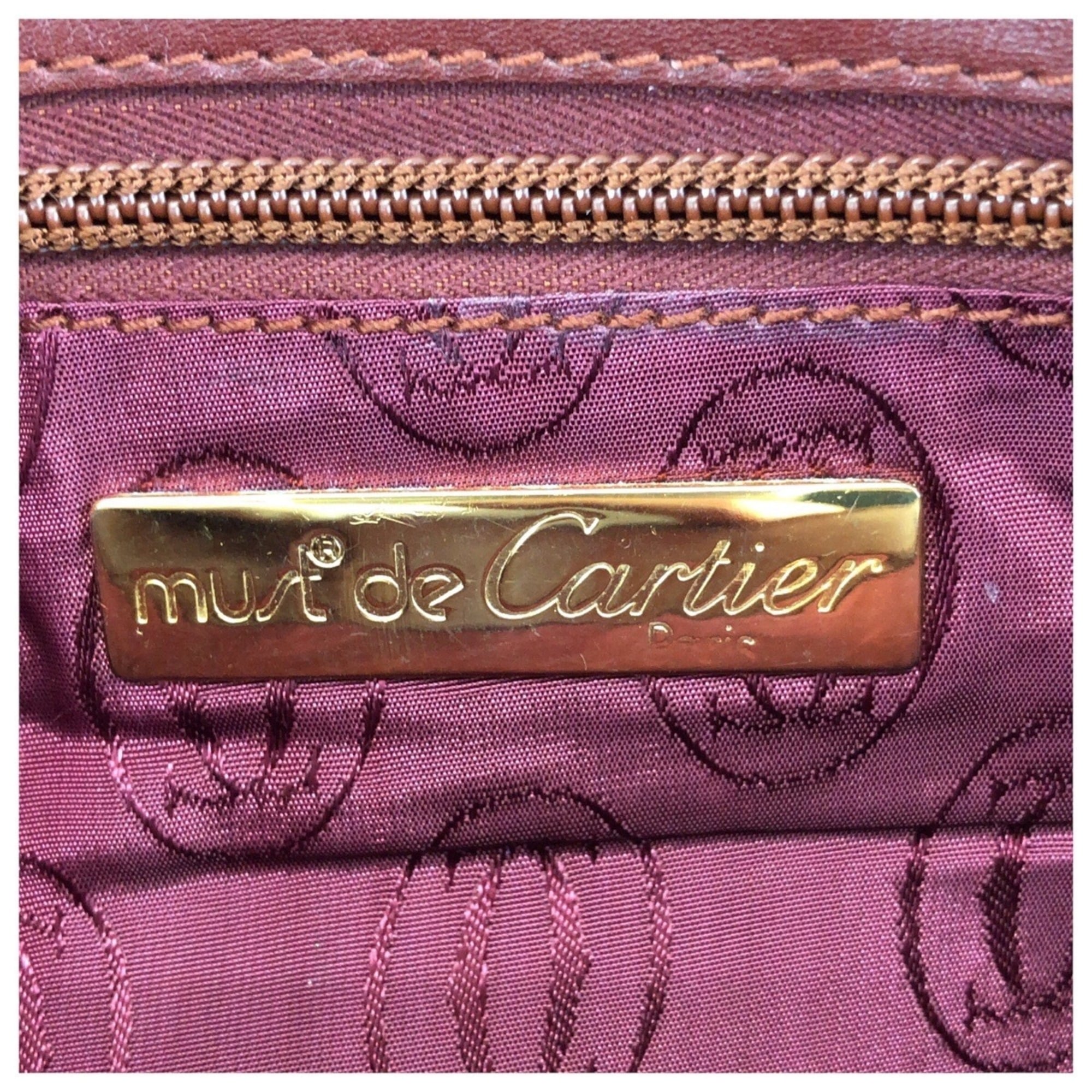 Cartier Bordeaux Wine Red Leather Clutch Bag (Pre-Owned)