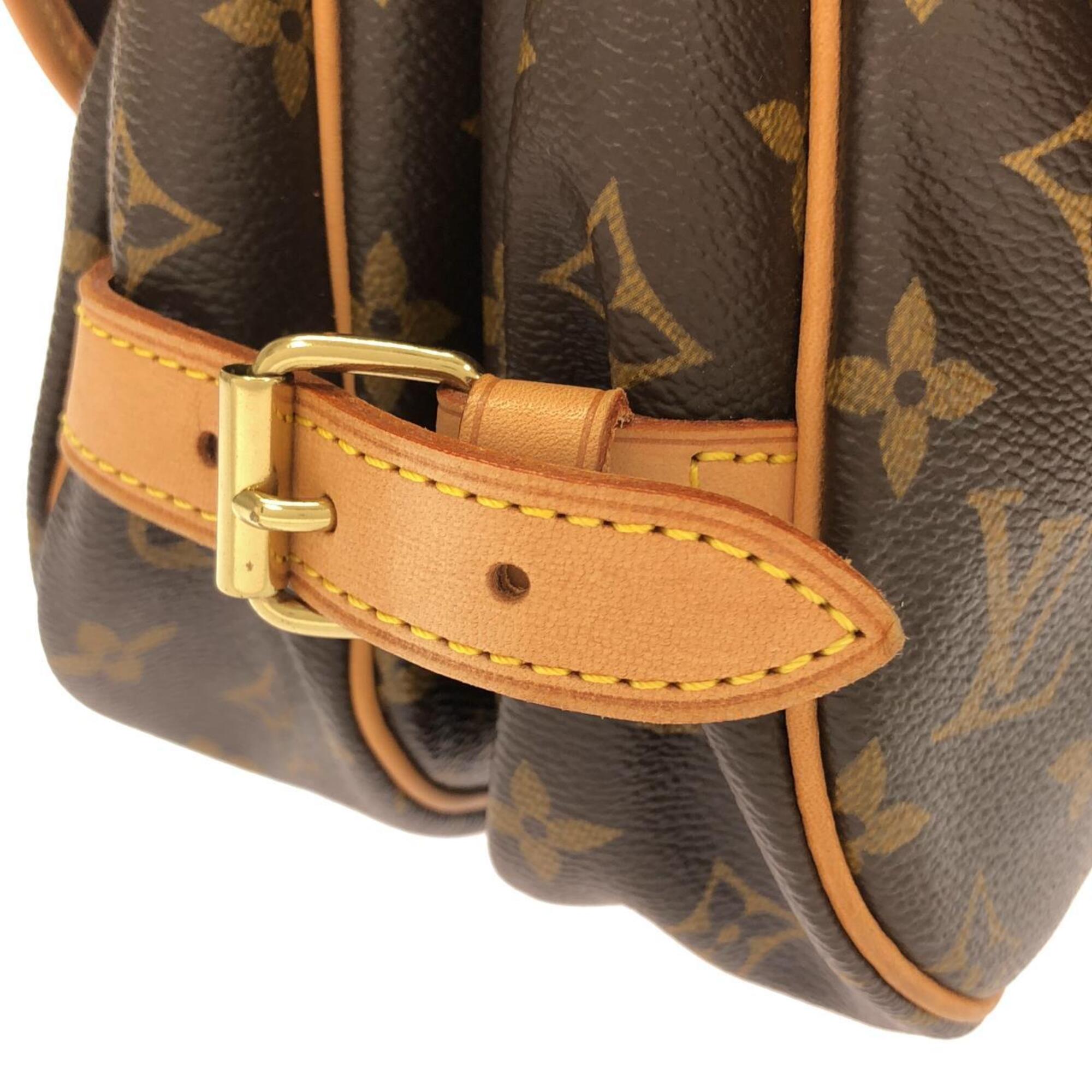 Louis Vuitton Marron Coated Canvas Shoulder Bag (Pre-Owned)